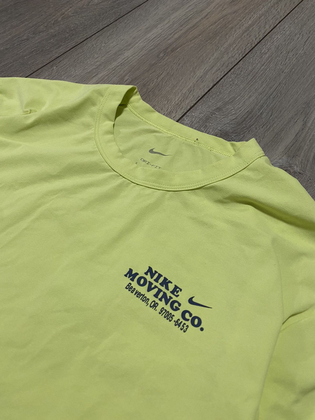 Nike T-Shirt Nike Label Here Hyvers Moving Dry-Fit Light Lemon Size US S / EU 44-46 / 1 - 3 Thumbnail