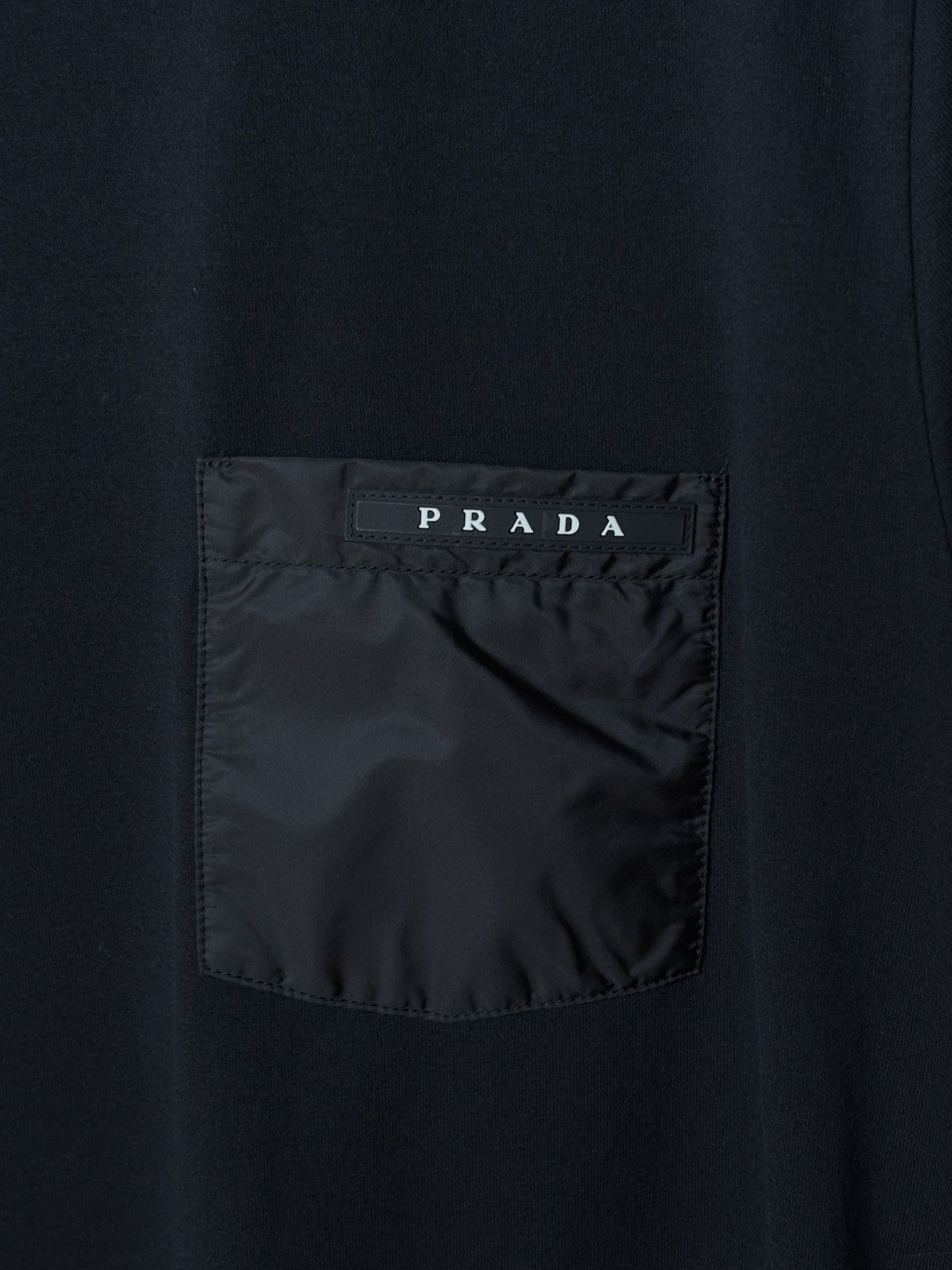 Prada PRADA | NYLON POCKET LOGO TEE Size US XXL / EU 58 / 5 - 3 Thumbnail