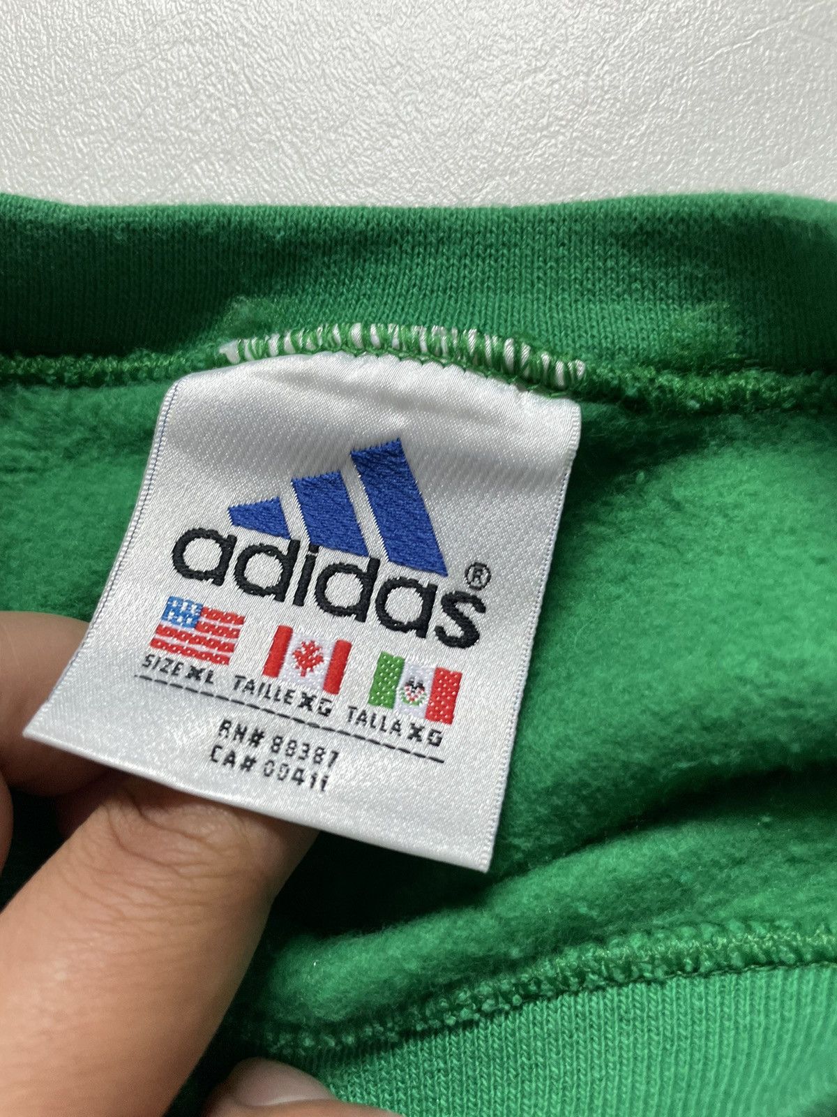 Adidas × Vintage Vintage adidas sweatshirt Size US XL / EU 56 / 4 - 7 Thumbnail