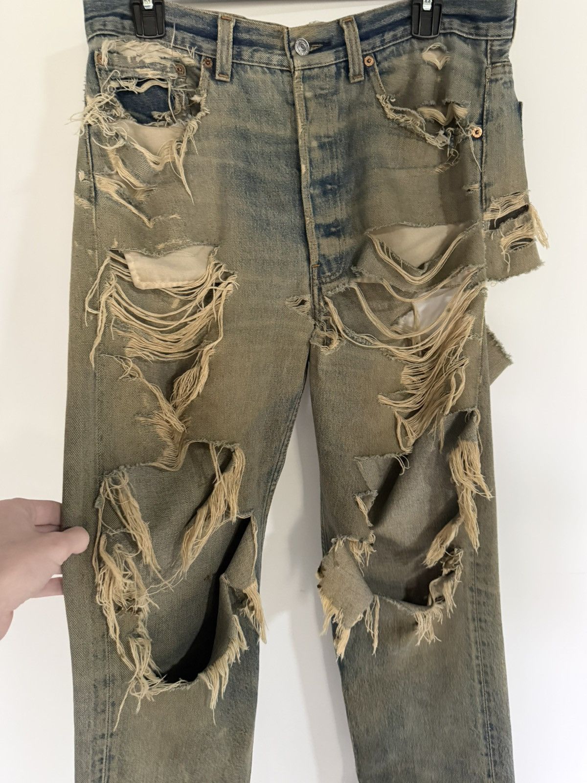 Vintage Thrashed Levi’s 501 Denim Size US 32 / EU 48 - 3 Thumbnail