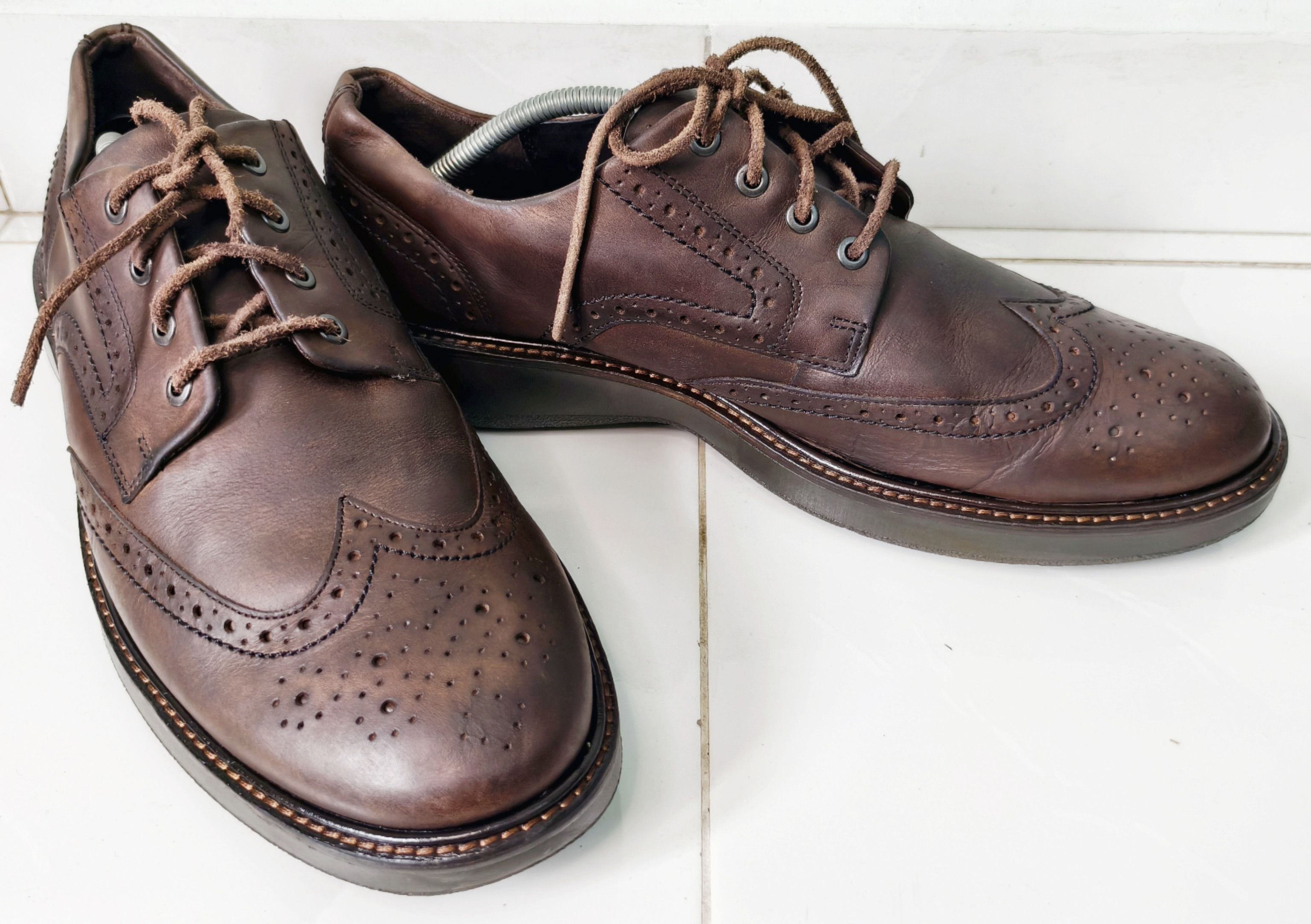 Ecco ECCO Men's Lhasa Brogue Tie Wing Tip Oxford Size US 11 / EU 44 - 7 Thumbnail