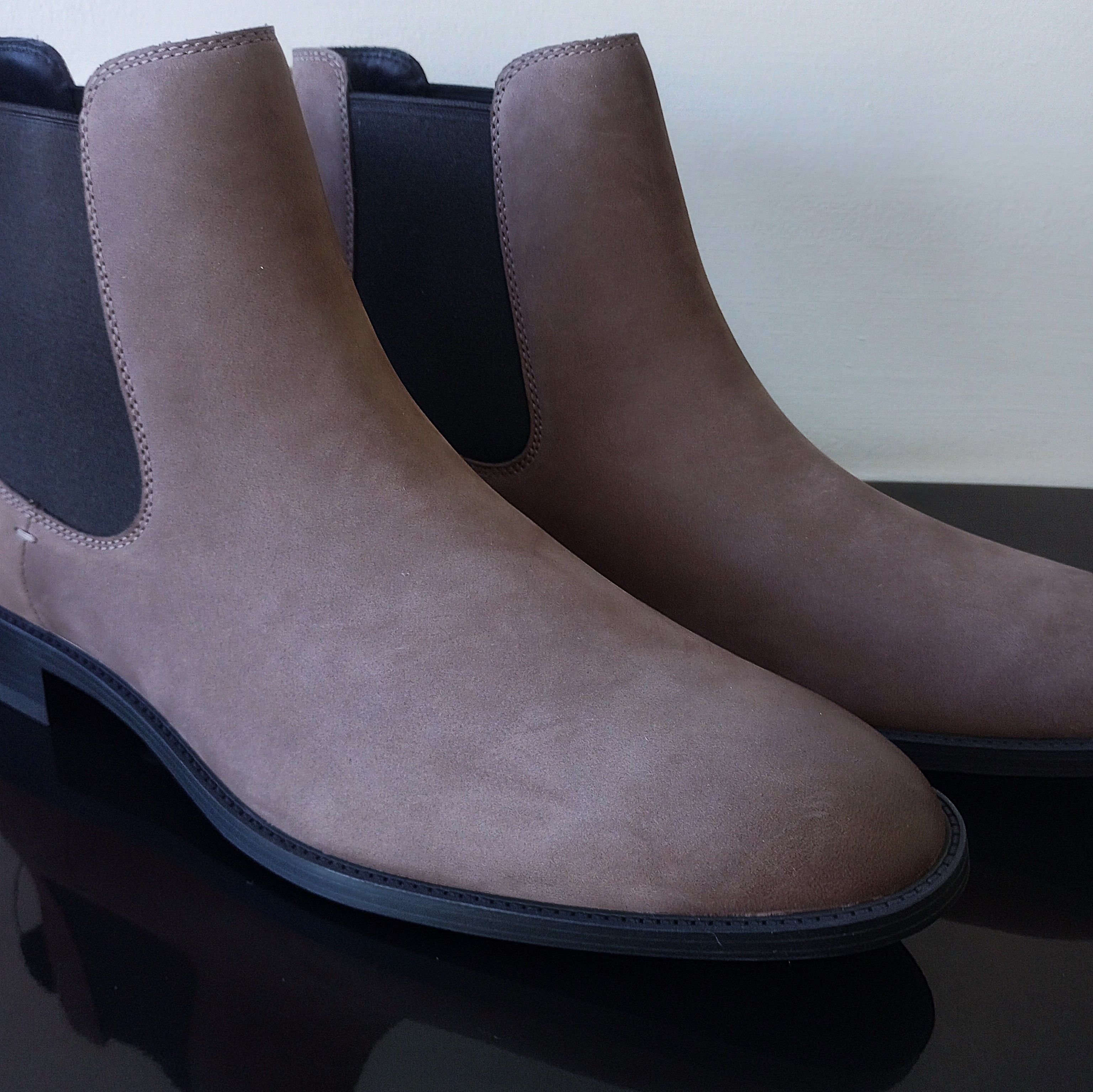 Cole Haan Cole Haan Men's Water Resistant Hawthorne Chelsea Boot Size US 10.5 / EU 43-44 - 4 Thumbnail