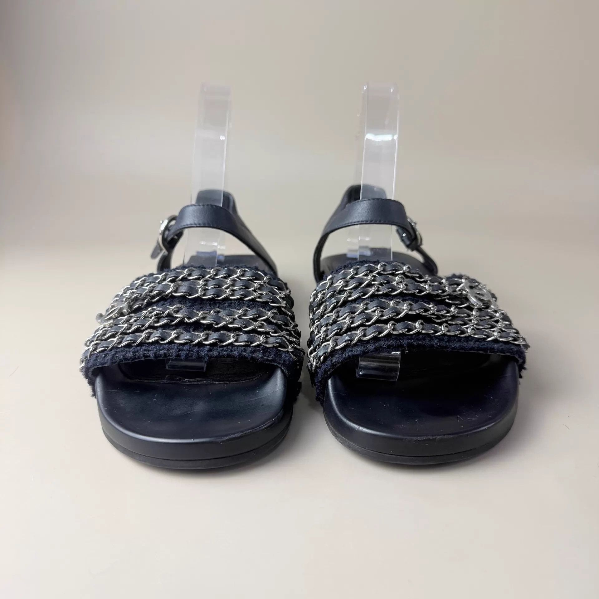 Chanel CHANEL black and gold Double C chain pendant sandal EUR 36 Size US 5.5 / IT 35.5 - 6 Thumbnail