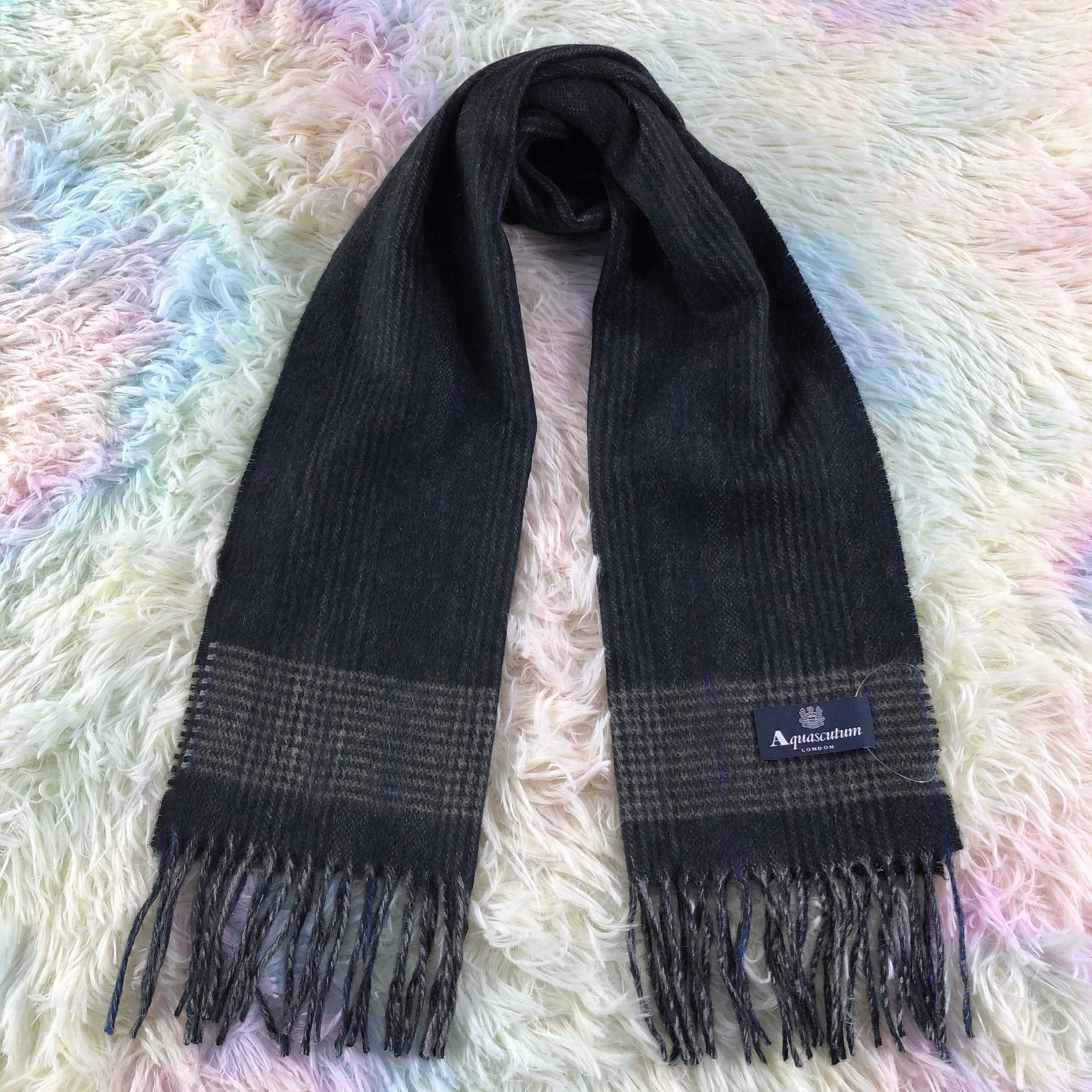 Aquascutum Aquascutum Scarf / Muffler / Neckwear - KM417 Size ONE SIZE - 1 Thumbnail