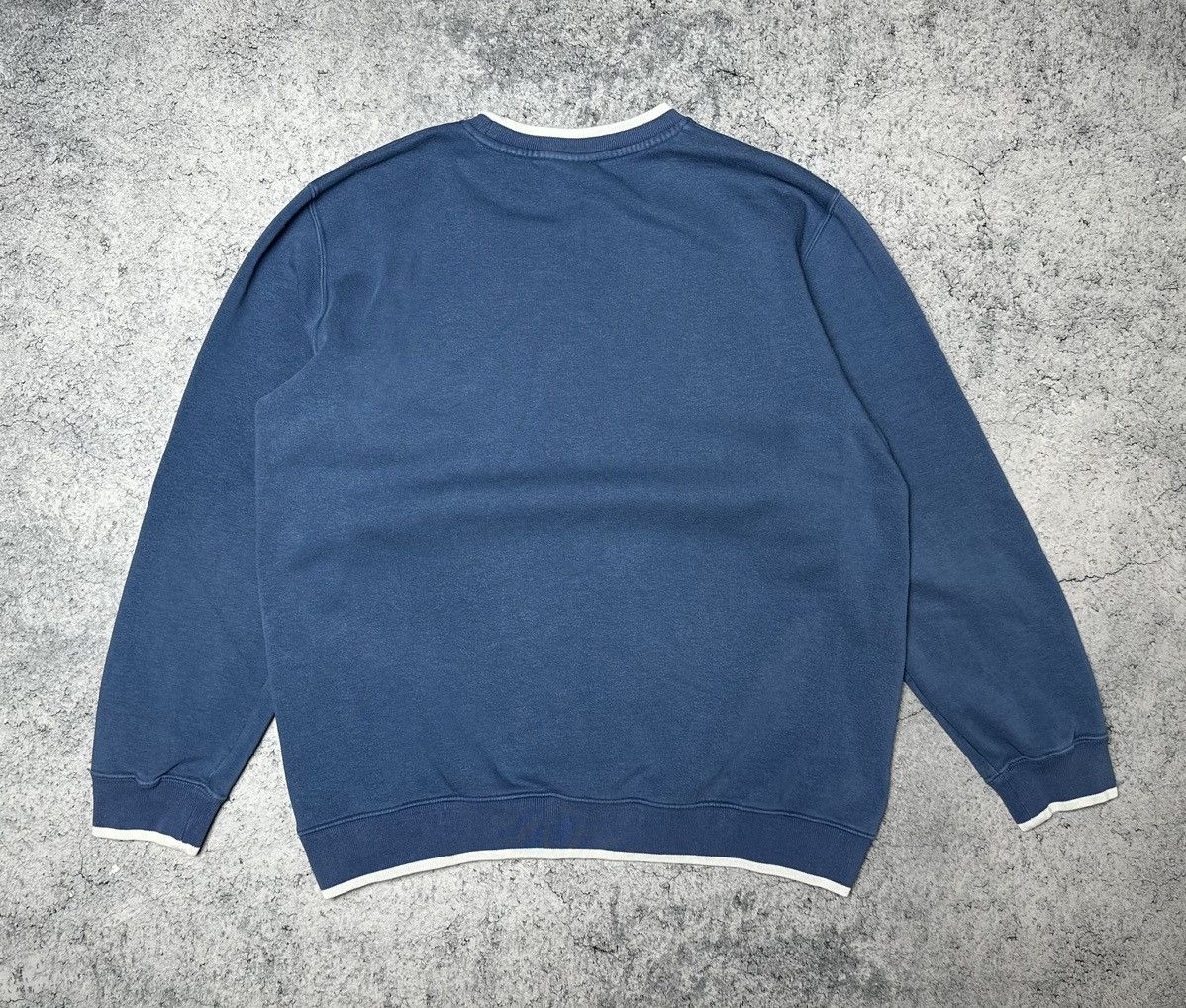 Nike Vintage Nike Center Swoosh Sweatshirt Size US L / EU 52-54 / 3 - 6 Thumbnail