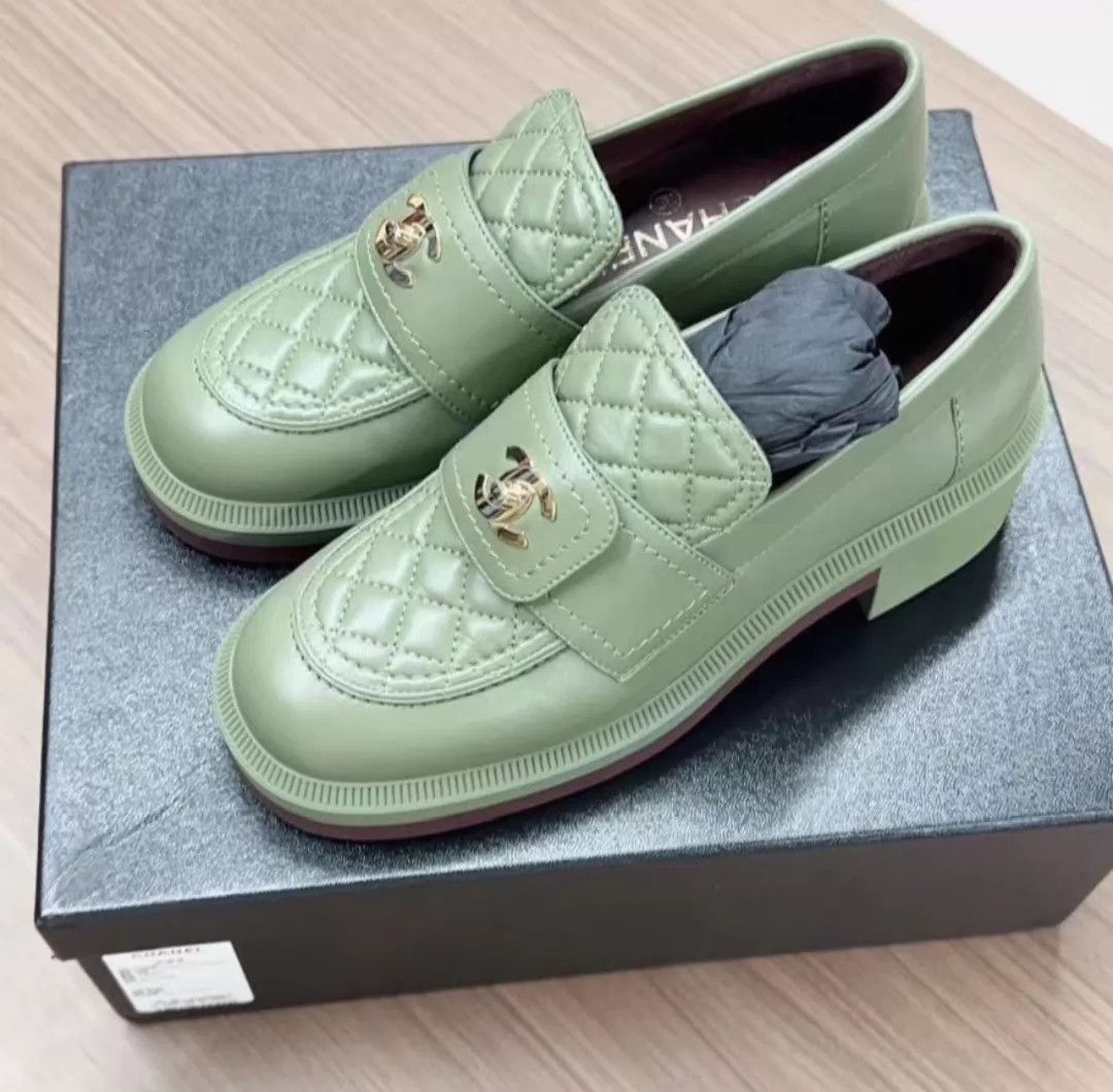 Chanel Chanel Quilted CF Clasp Sheepskin Platform Loafer 36 Size US 5.5 / IT 35.5 - 1 Thumbnail