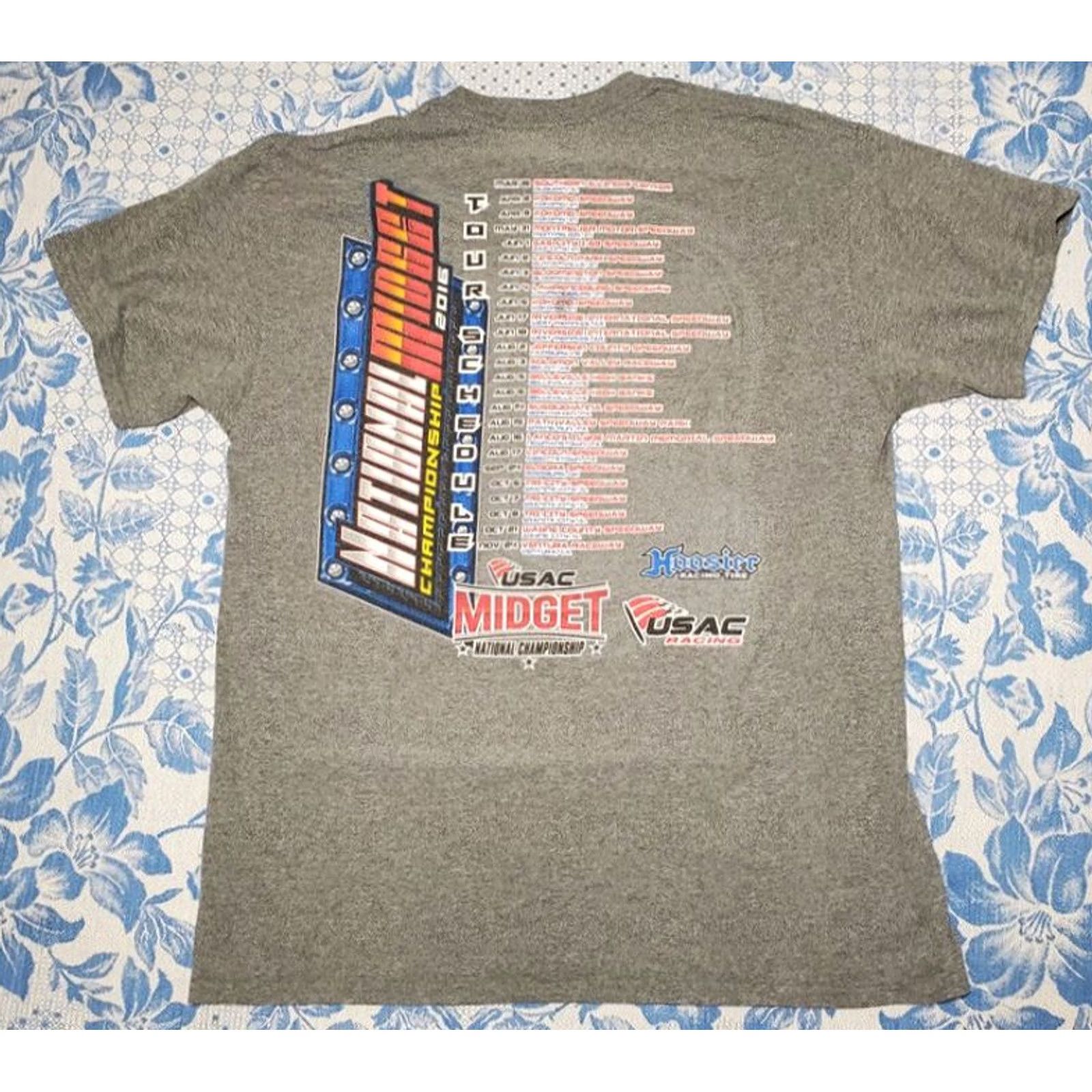 Gildan 2016 USAC Racing Midget National Championship Gray t-shirt L Gildan Data Redaction? Size US L / EU 52-54 / 3 - 7 Thumbnail