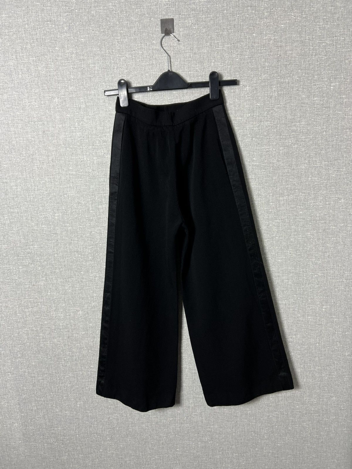 Saint Laurent Paris 70s Saint Laurent High Waist Wide Leg Wool Palazzo Trousers Size 25" / US 0 / IT 36 - 11 Thumbnail