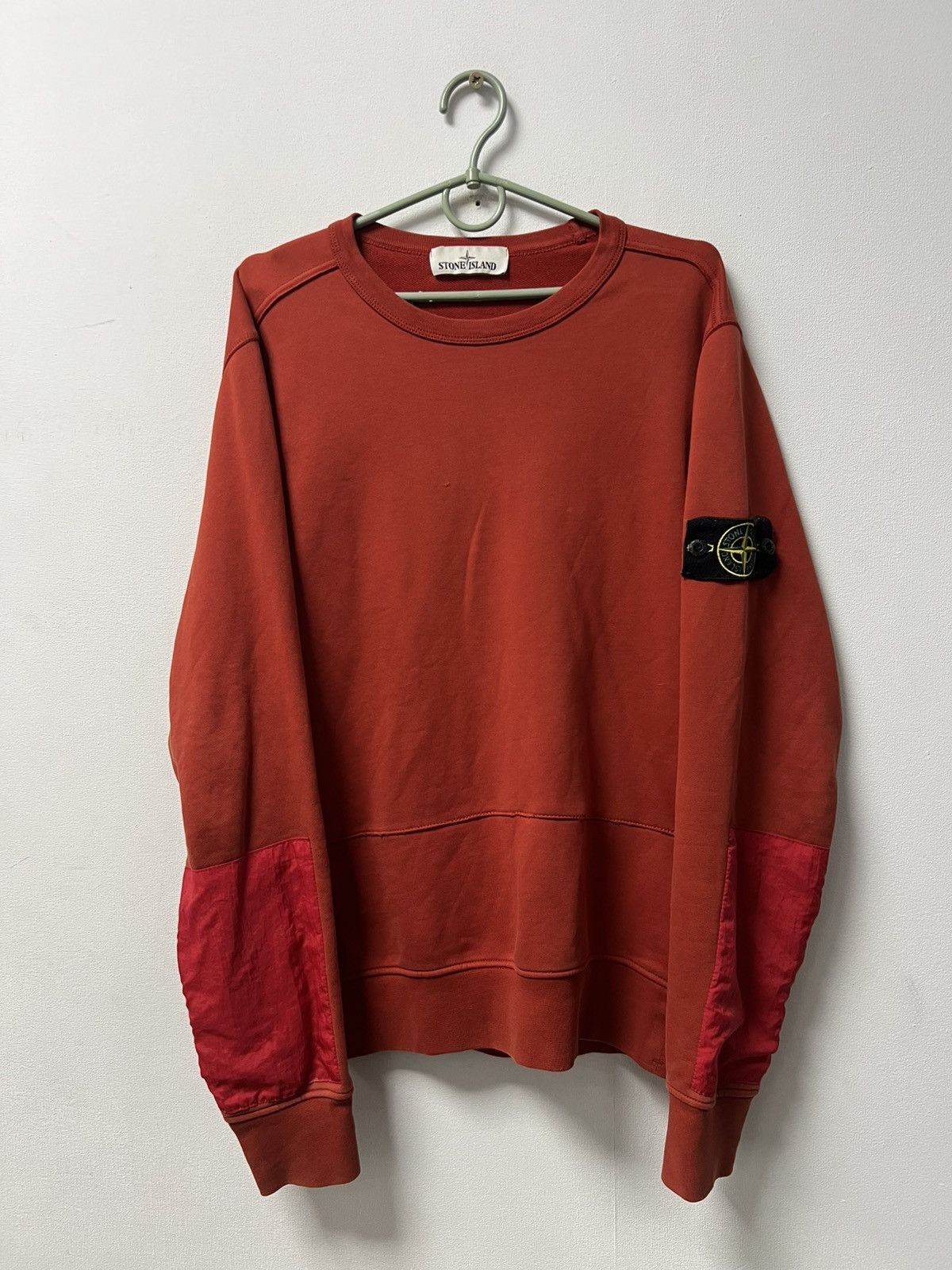 Stone Island Stone Island Sweatshirt Red Nylon Size US S / EU 44-46 / 1 - 1 Thumbnail