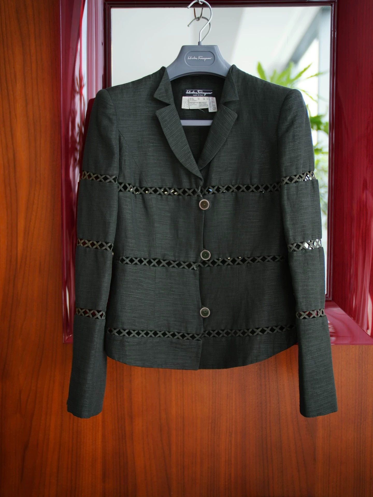Salvatore Ferragamo Ferragamo Vintage Olive Silk Linen Cutout Blazer Fr36 Size XS / US 0-2 / IT 36-38 - 5 Thumbnail