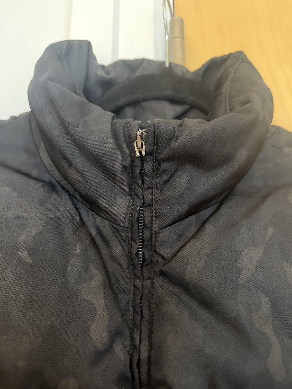 Prada Prada Camo Camouflage Puffer Down Jacket 46 Size US S / EU 44-46 / 1 - 5 Thumbnail