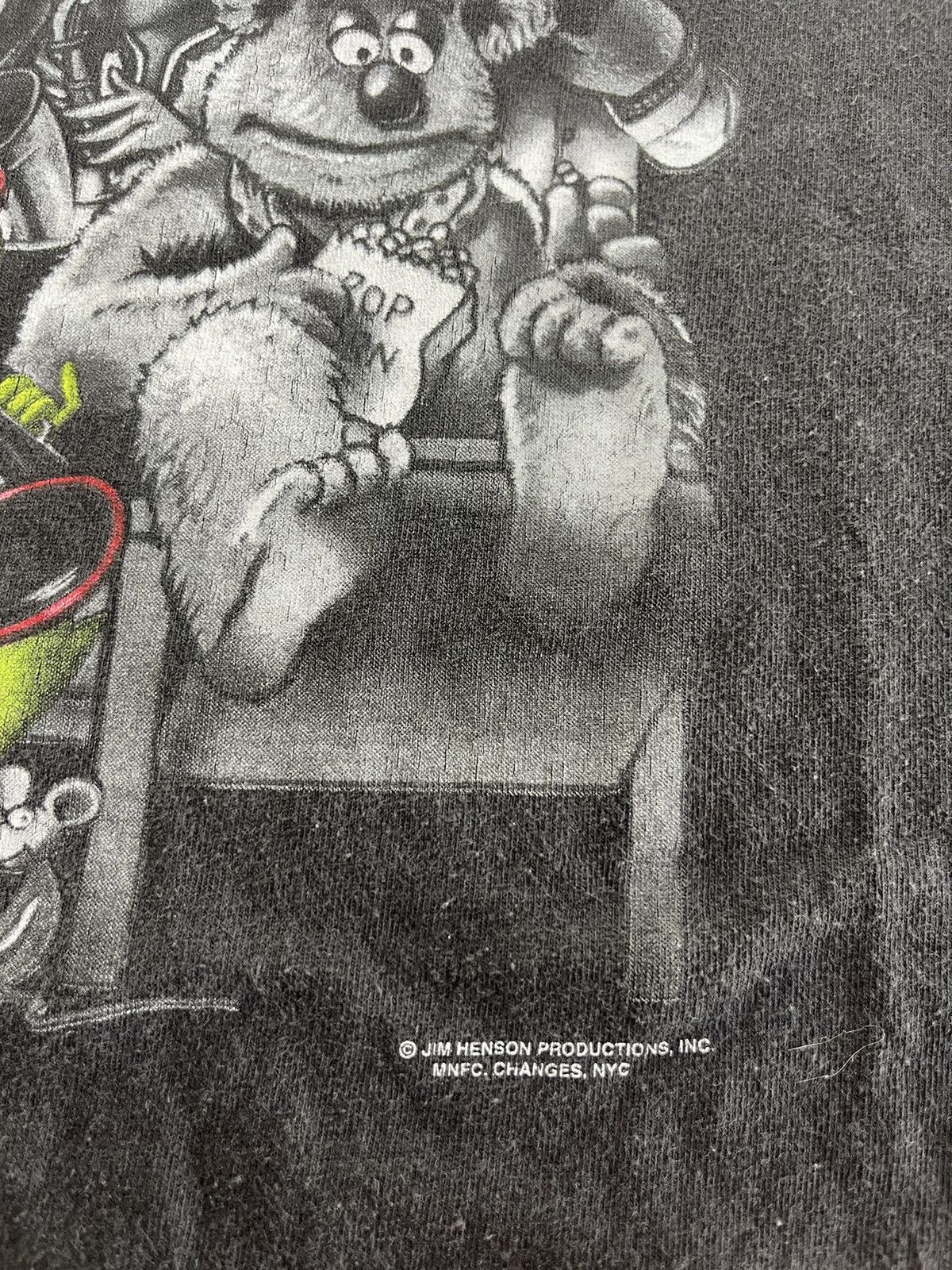 Vintage Vtg JIM HENSON Family 90’s ( Make Boxy style) Tshirt Size US XL / EU 56 / 4 - 5 Thumbnail