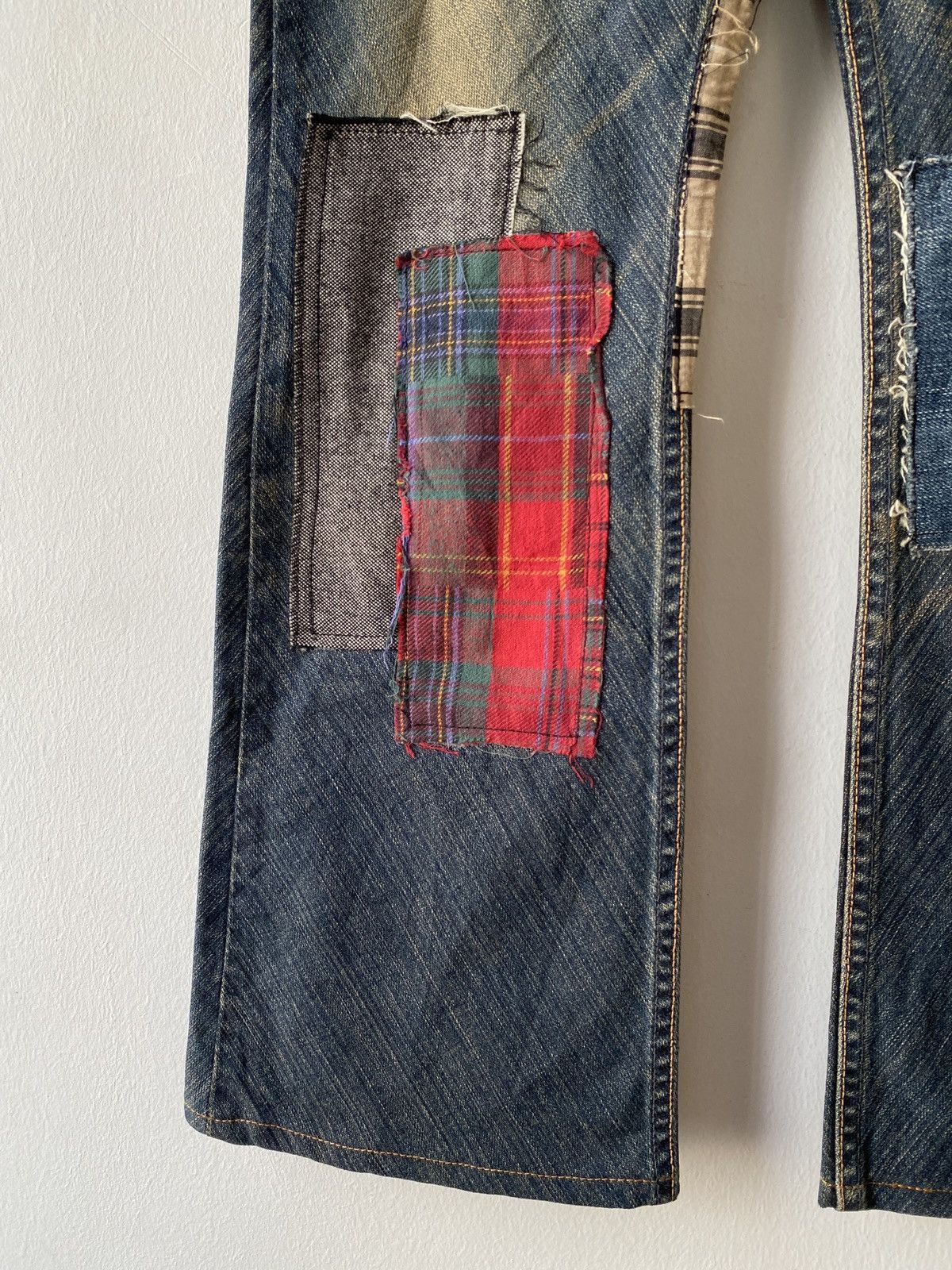 Japanese Brand × Wrangler Japanese Brand Wrangler Distressed Patchwork Flare Denim Size US 30 / EU 46 - 4 Thumbnail