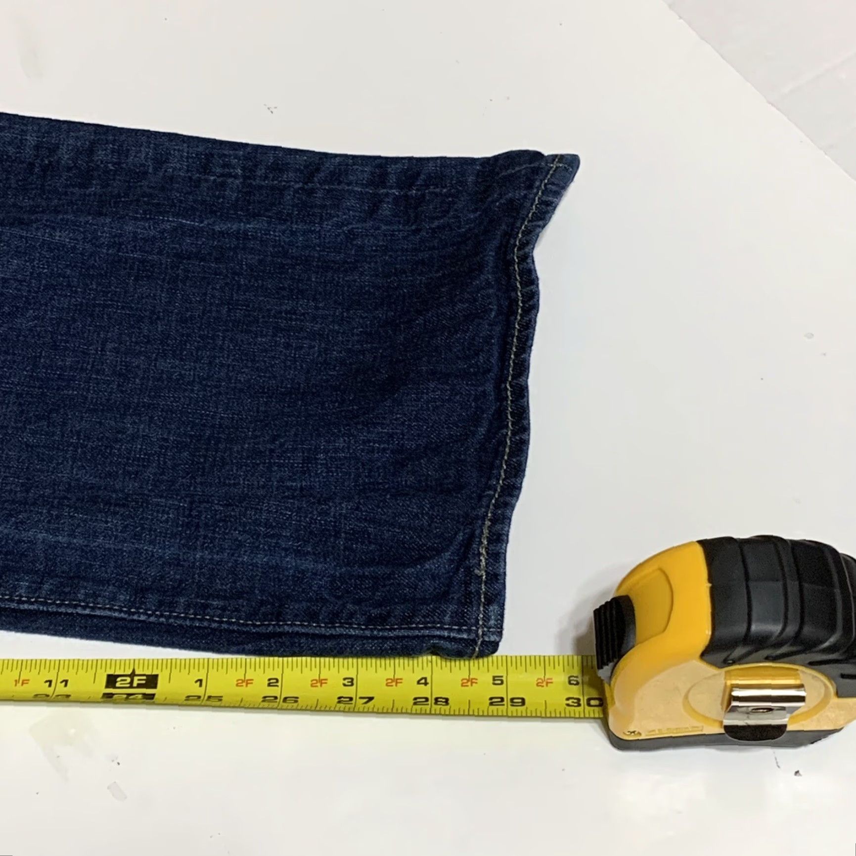 Levi's Levi's 501 Jeans Mens 40x29 Straight Leg Blue Button Fly 100% Cotton Casual Vintage Size US 40 / EU 56 - 6 Thumbnail