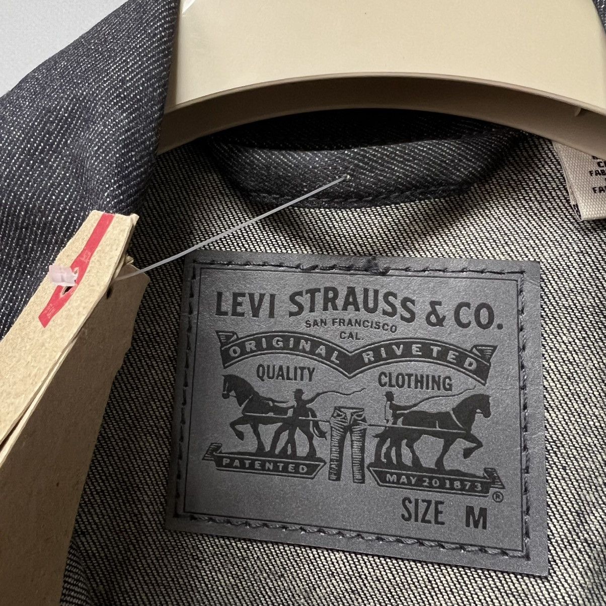 Levi's Levi’s Full Reflective Trucker Jacket Men’s NEW with tags Size US M / EU 48-50 / 2 - 15 Thumbnail