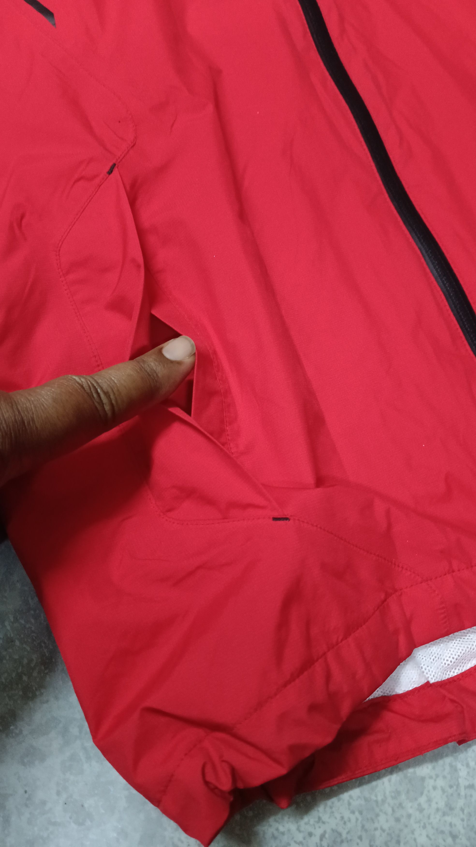 Other Taylor Made Water Resistant Windbreaker Size US L / EU 52-54 / 3 - 3 Thumbnail