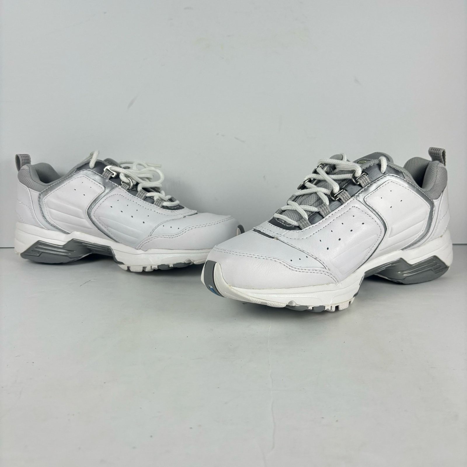 Reebok Rare VTG Reebok Roadthrill DMX walking Y2K shoes womens 8 Size US 8 / IT 38 - 3 Thumbnail