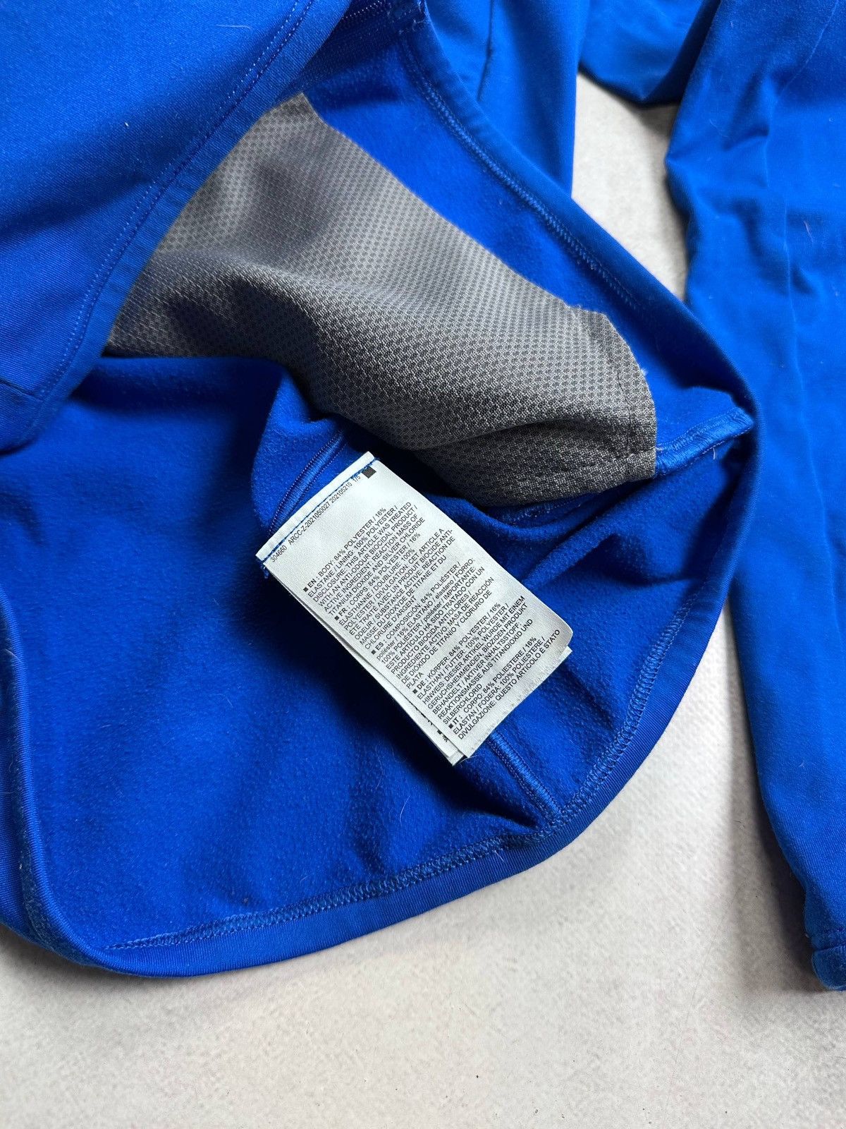 Arc'teryx Vintage Arc'teryx Big Logo Womans Zip Hoodie XS Size XS / US 0-2 / IT 36-38 - 8 Thumbnail