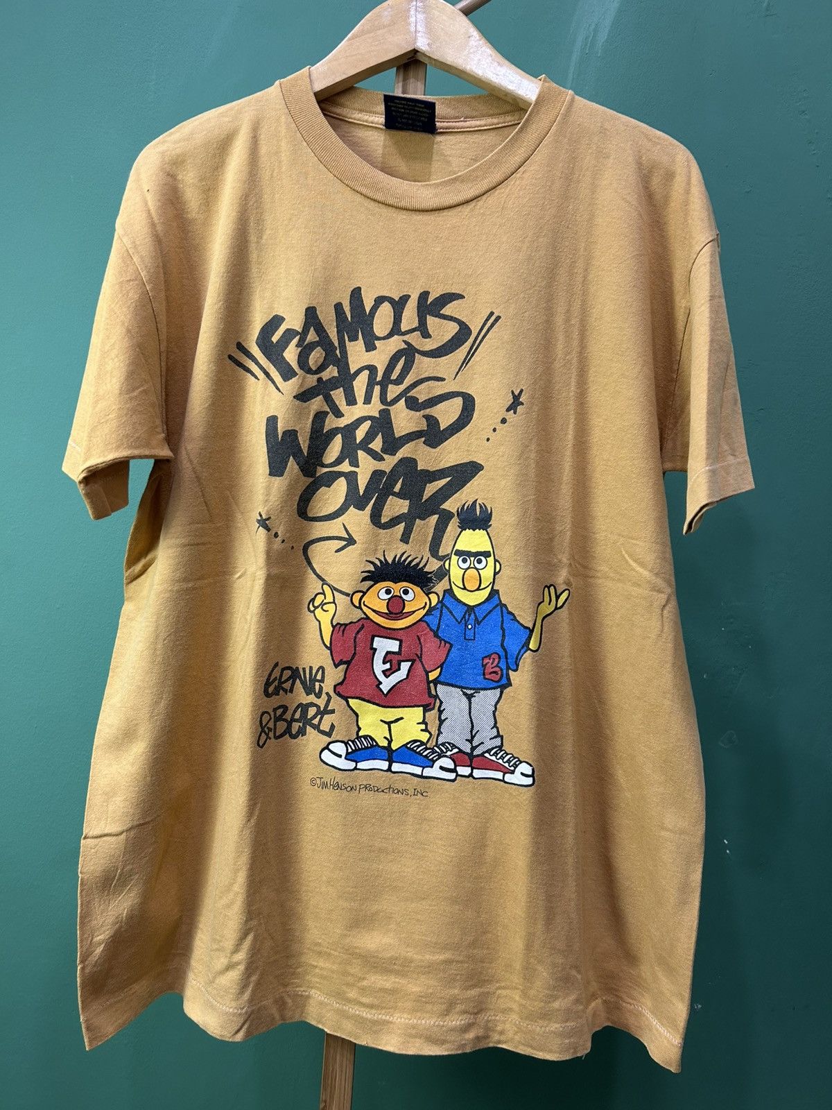 Vintage Sesame Street Ernie And Bert Famous The World Over Vintage Size US L / EU 52-54 / 3 - 1 Thumbnail