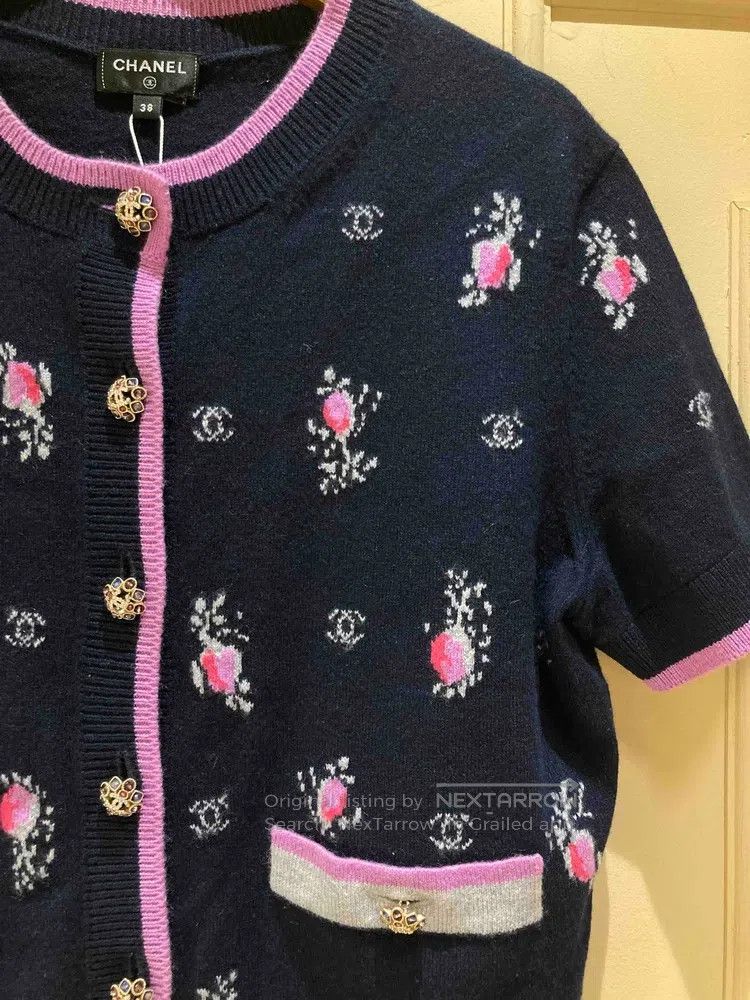 Chanel Chanel 22k Tibetan blue floral short-sleeved knitwear Size XS / US 0-2 / IT 36-38 - 3 Thumbnail