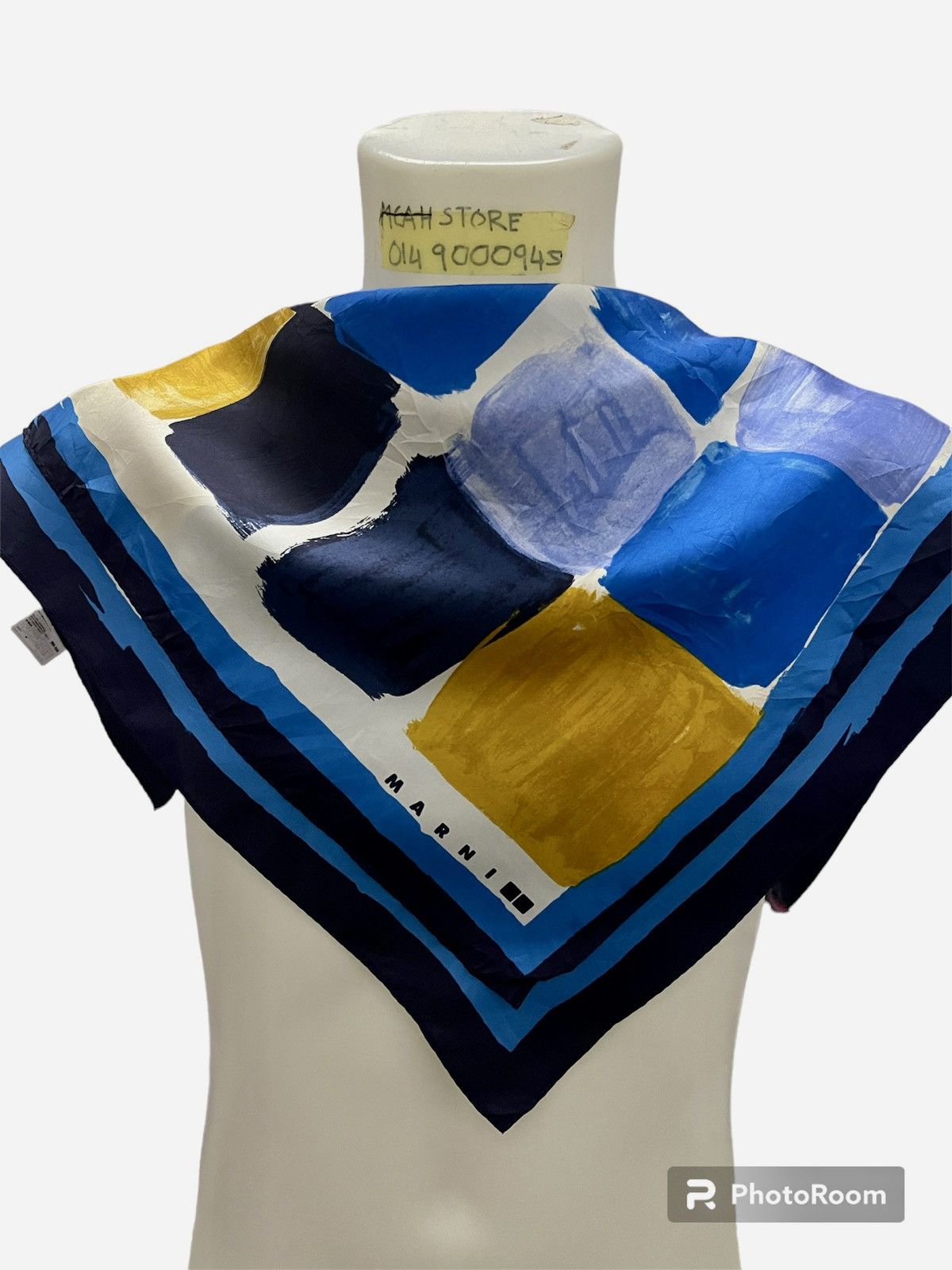 Marni × Uniqlo MARNI COLLAB UNIQLO SILK SCARVES Size ONE SIZE - 2 Thumbnail