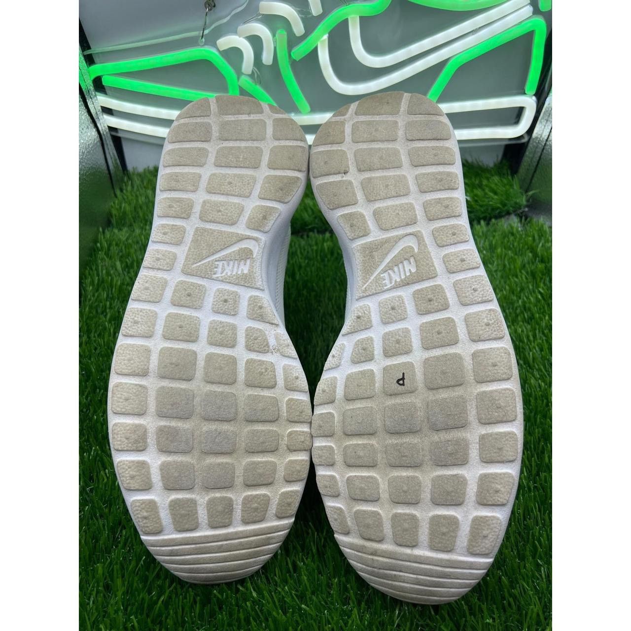 Nike Nike Roshe One Womens Size 8 White Black Mesh Low Top Size US 8 / IT 38 - 4 Thumbnail