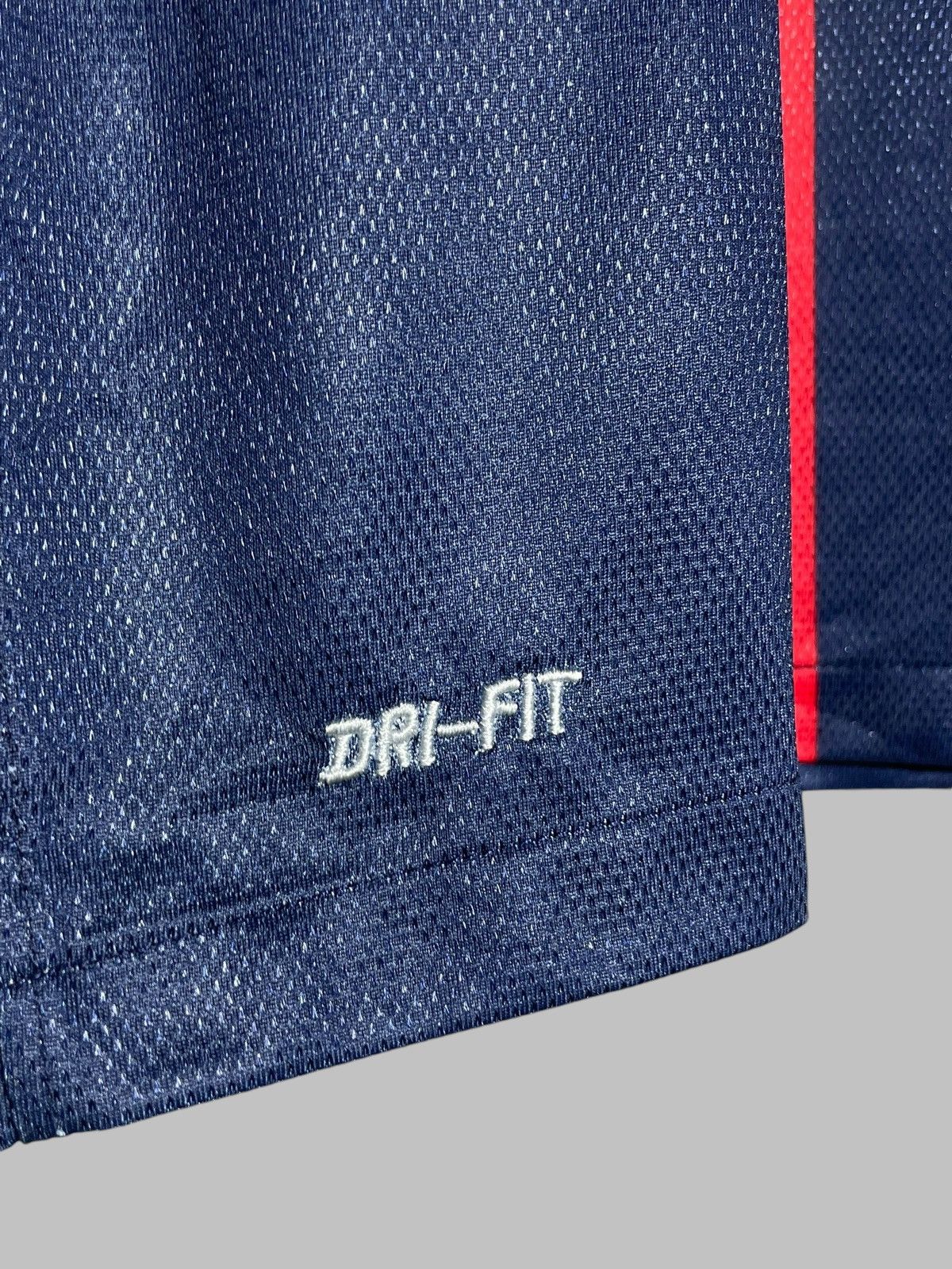 Nike #32 David Beckham Paris Saint Germain 2012/13 Home Jersey Size US M / EU 48-50 / 2 - 8 Thumbnail