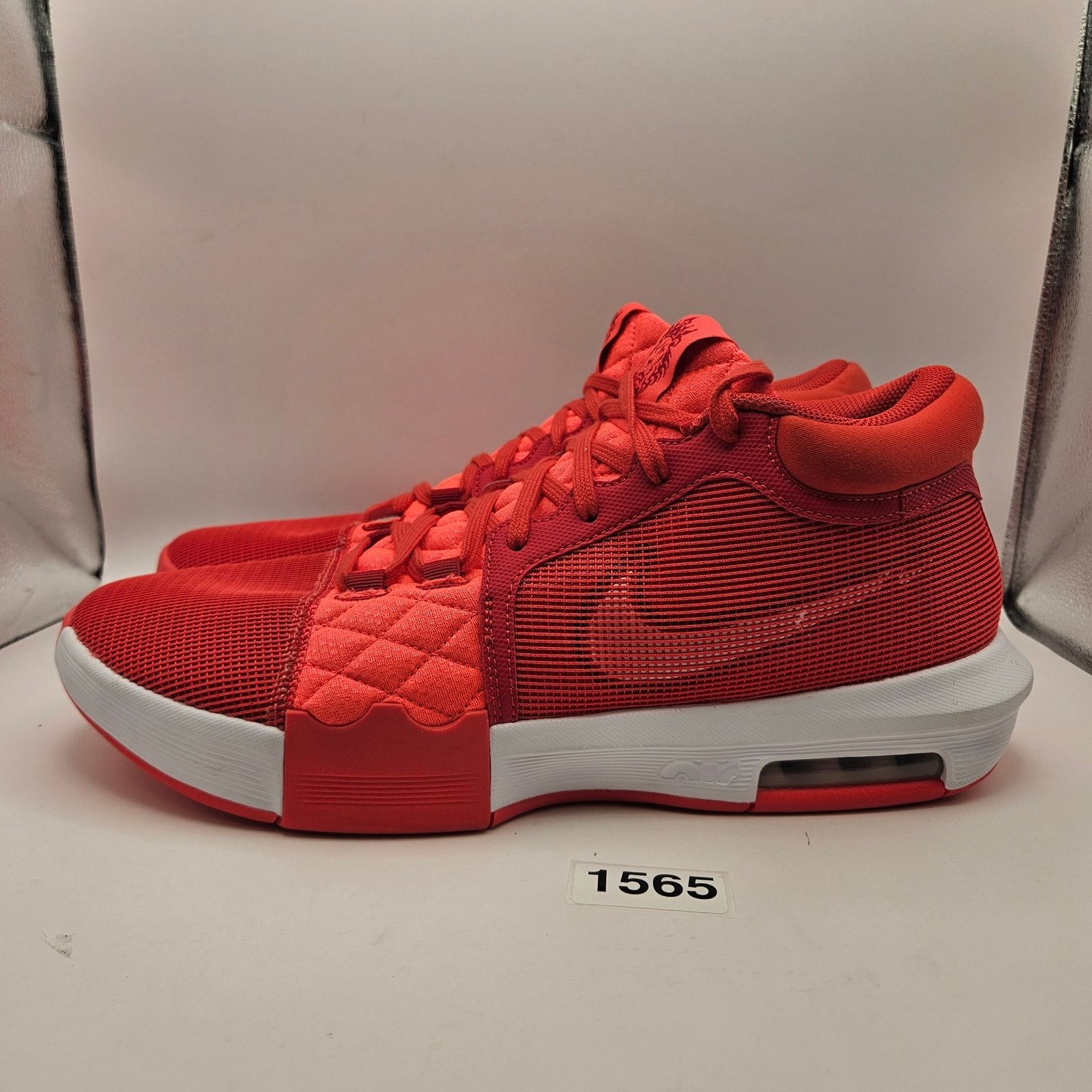 Nike NIKE LEBRON MEN'S 13 WITNESS 8 BASKETBALL SHOES CRIMSON RED Size US 13 / EU 46 - 2 Thumbnail