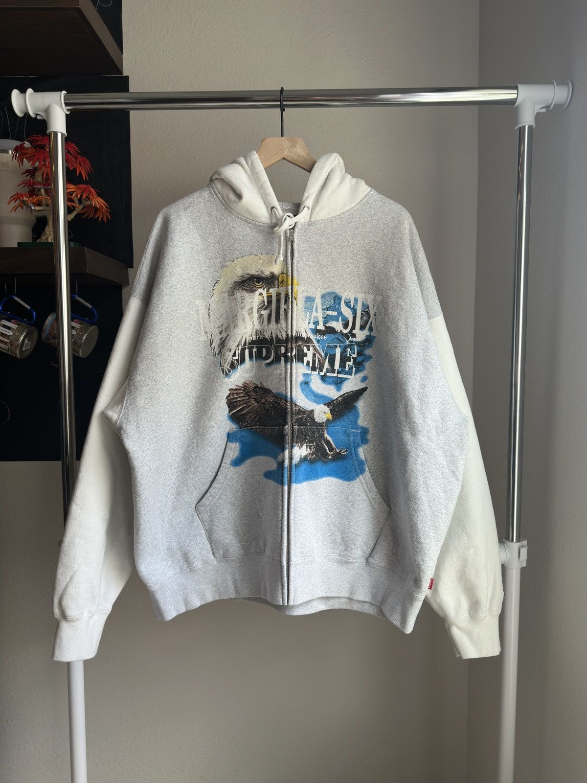 Supreme x MM6 Maison Margiela Eagle Zip Up Hoodie Grey
