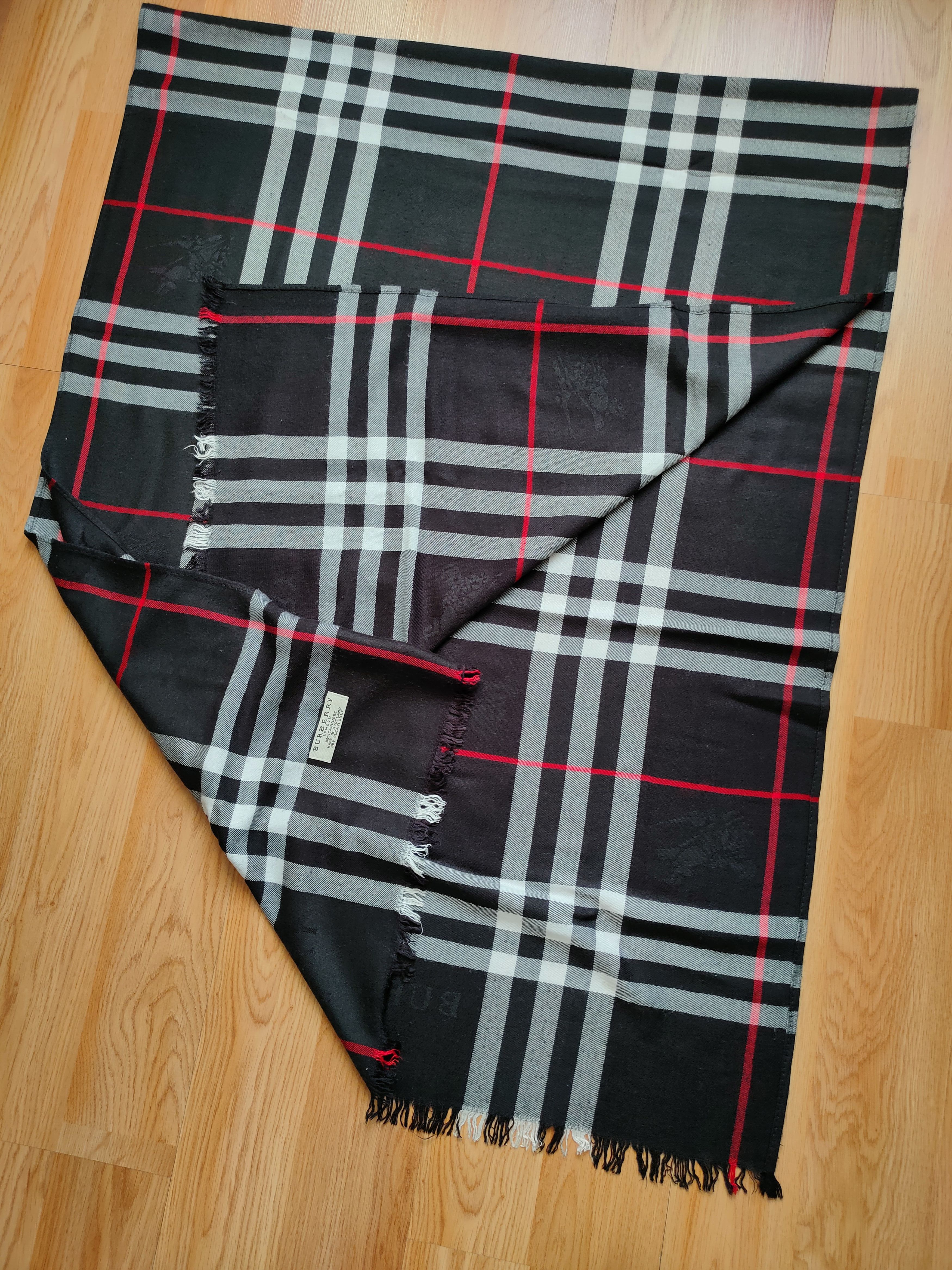 Burberry Vintage Burberry Scarf Uni Burberry Cashmere Scarf Scotland Size ONE SIZE - 5 Thumbnail