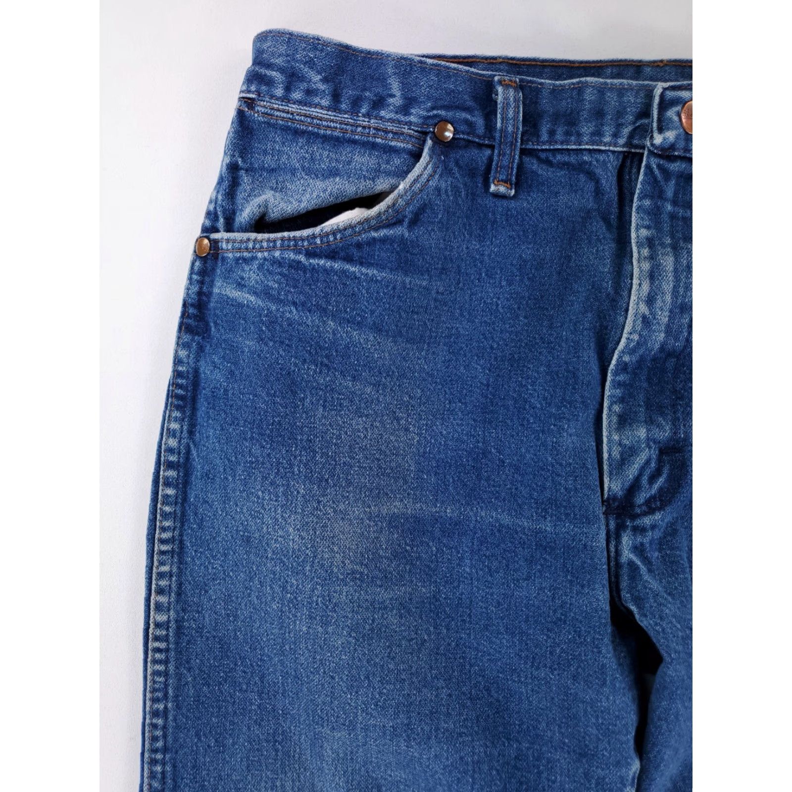 Wrangler VINTAGE Wrangler 13MWZ Jeans Mens 36 x 29 Blue Whiskering 70s 80s Straight Jeans Size US 36 / EU 52 - 3 Thumbnail