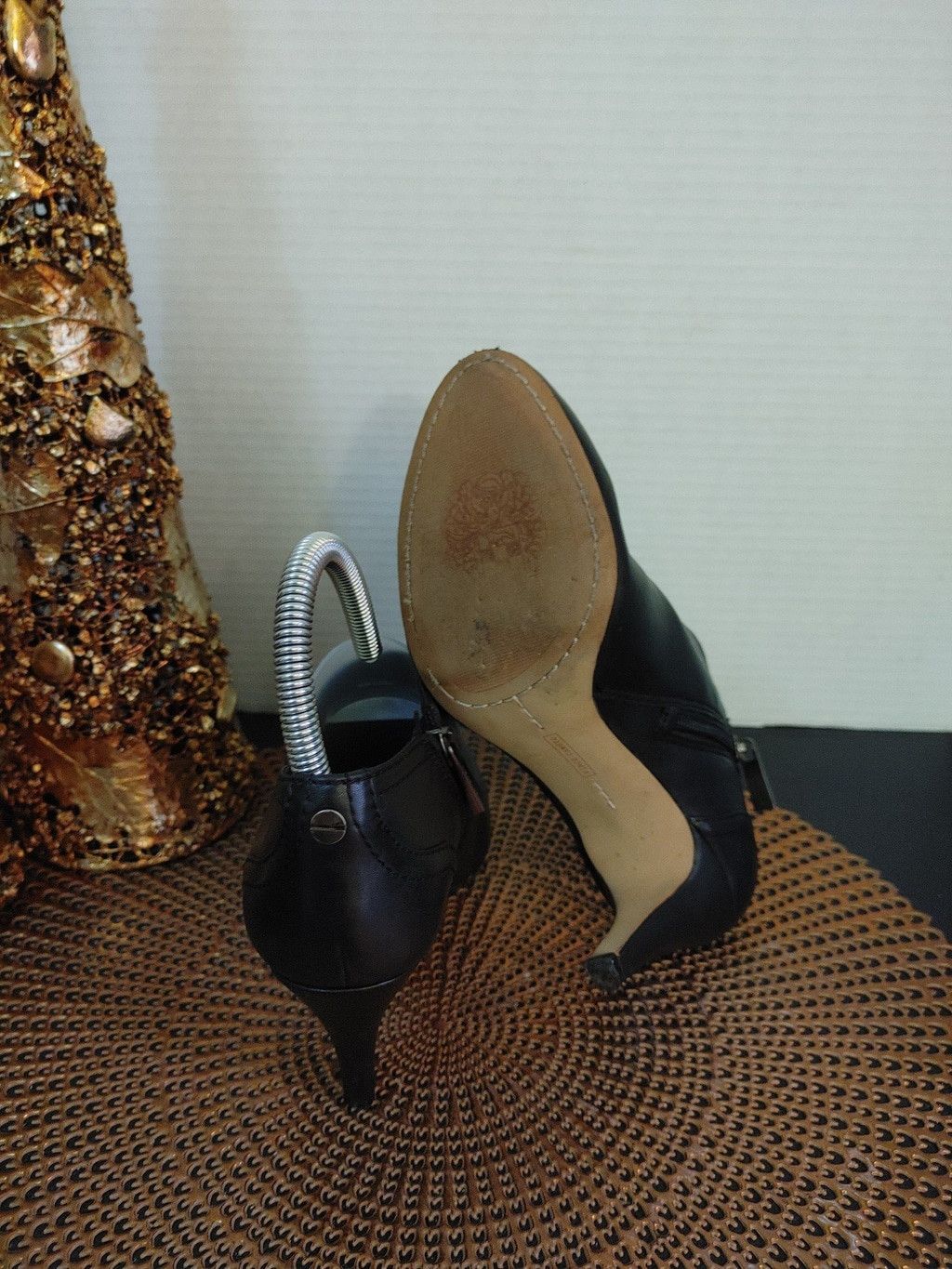 Vince Camuto Vince Camuto Vala Leather Booties Size 6.5 Size US 6.5 / IT 36.5 - 5 Thumbnail