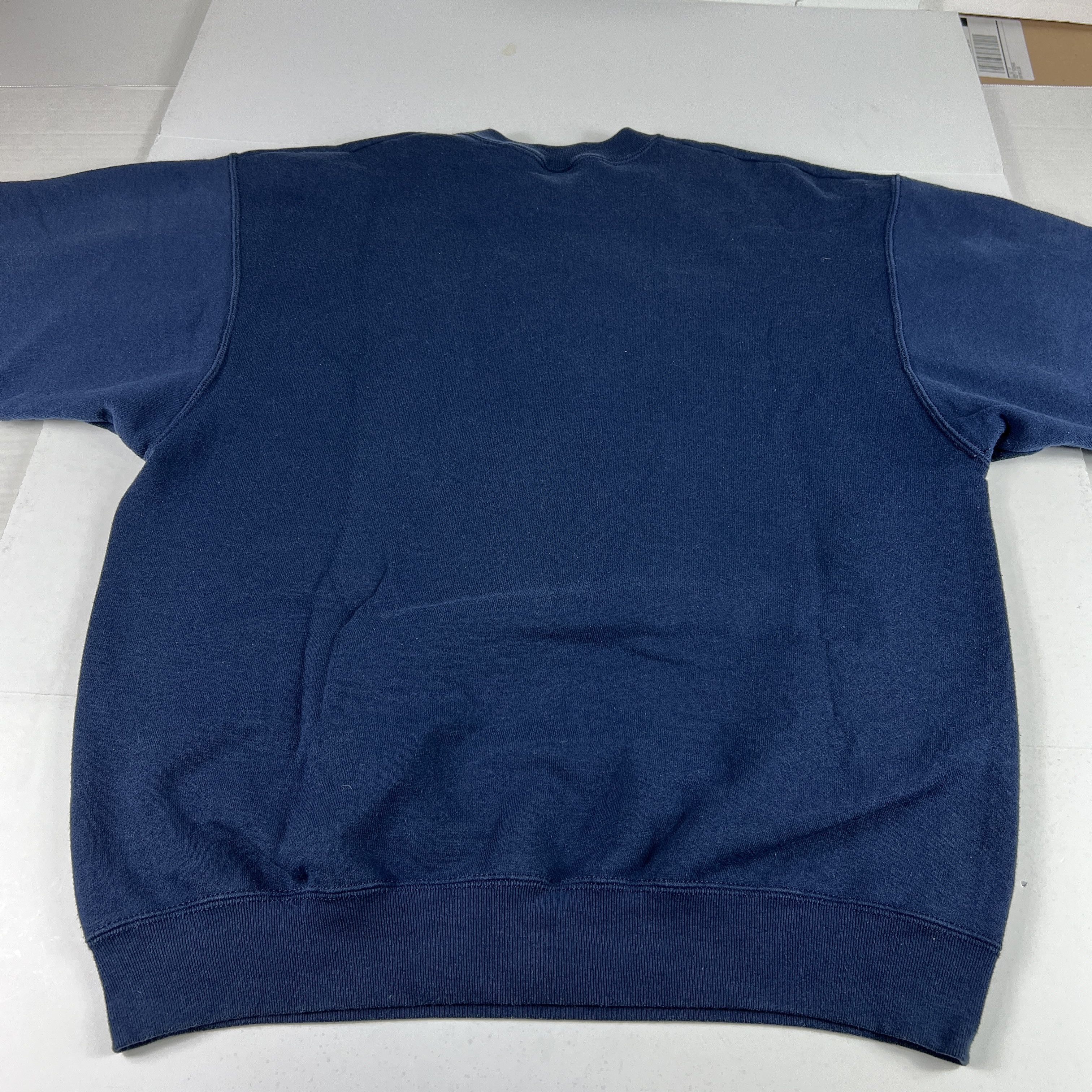Fruit Of The Loom × MLB × Vintage VTG Cleveland Indians Sweatshirt Faded Embroidered Crewneck Size US L / EU 52-54 / 3 - 11 Thumbnail