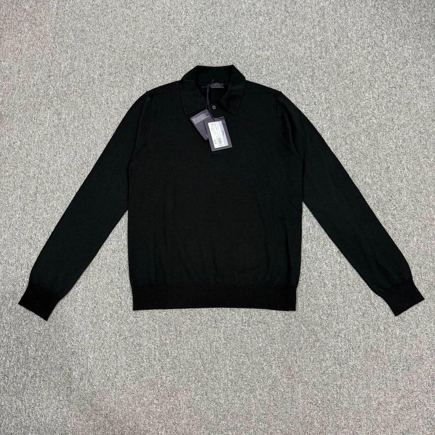 Prada Prada black wool knit long sleeve Polo 48 Size US M / EU 48-50 / 2 - 1 Thumbnail