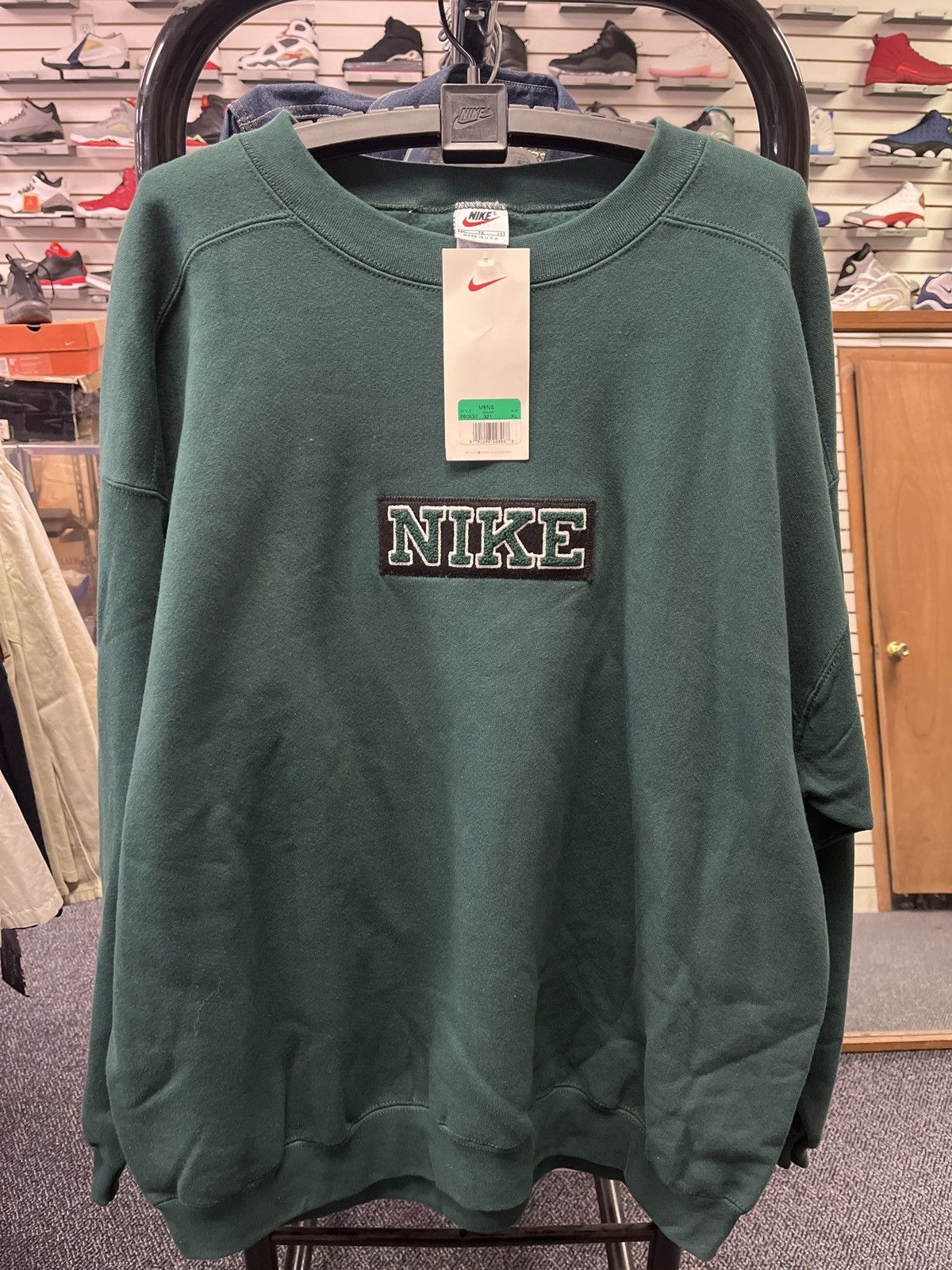 Nike 1990’s Made in USA Nike Hunter Green crewneck sweatshirt Size US XL / EU 56 / 4 - 1 Thumbnail