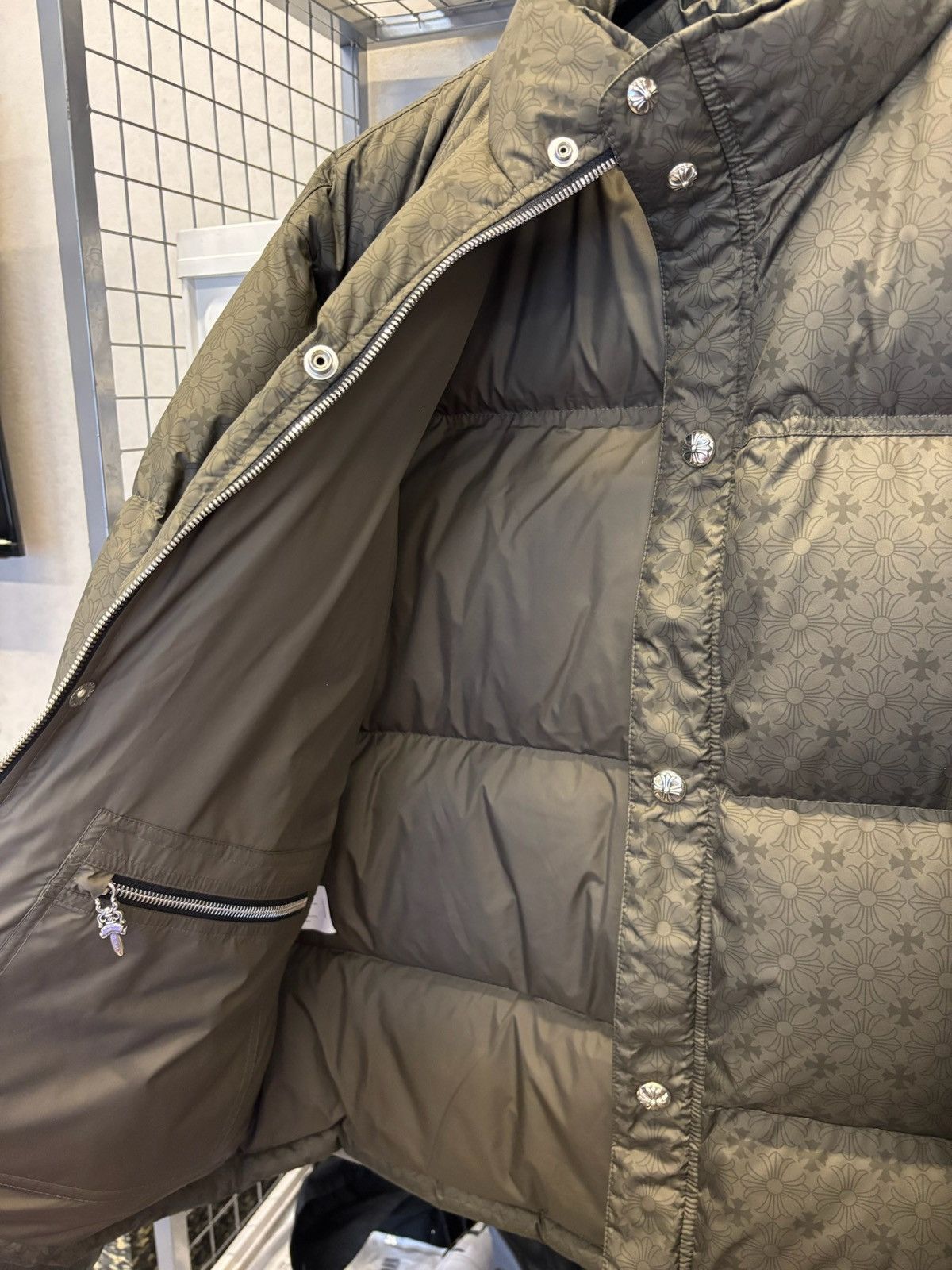 Chrome Hearts Chrome hearts pattern stuff puffer down jacket Size US XL / EU 56 / 4 - 10 Thumbnail