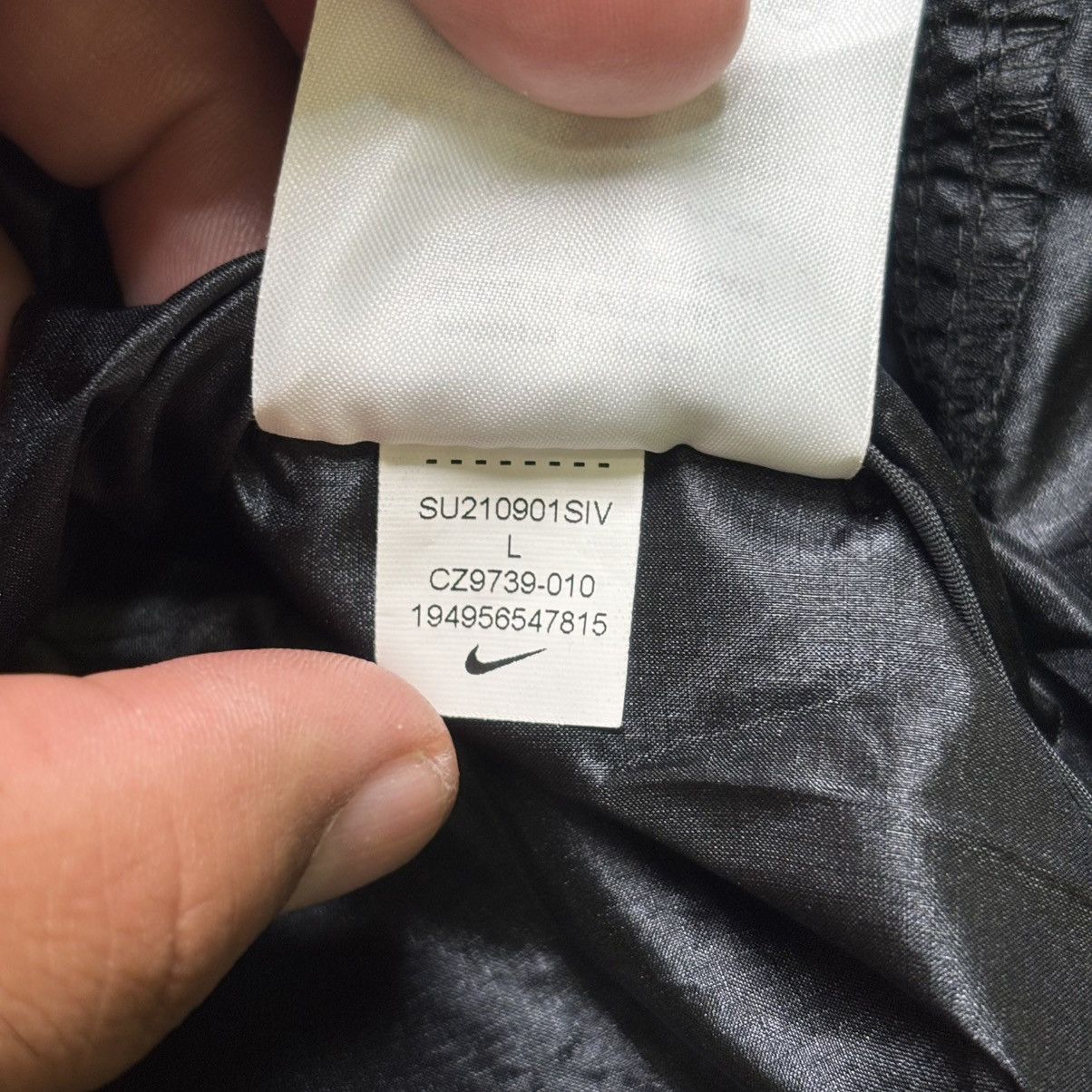 Nike Nike Sportswear Lightweight Windrunner Women’s Jacket Black Size L / US 10 / IT 46 - 3 Thumbnail