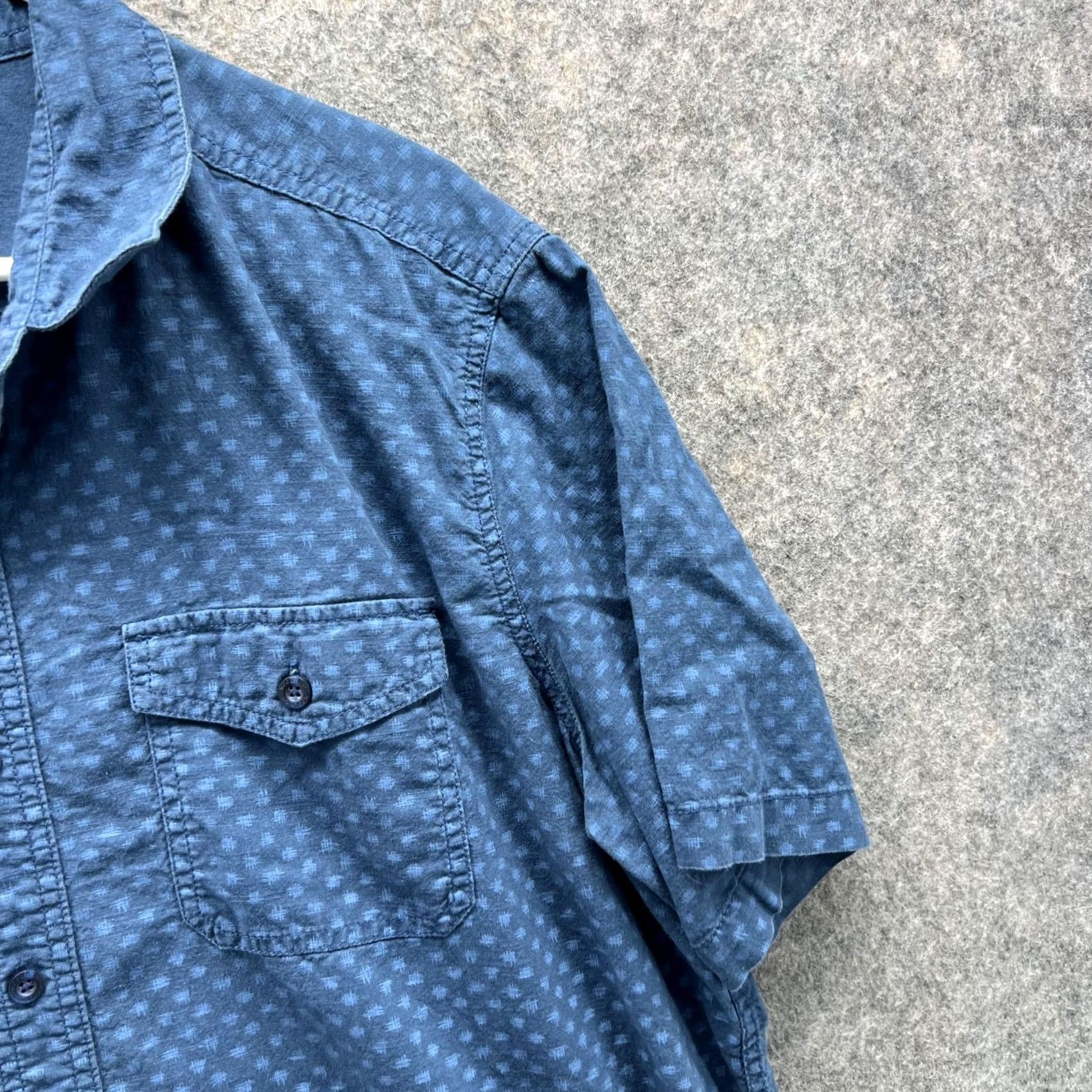 Vintage VINTAGE Woolrich Shirt Men XL Blue Casual Button-Down Short Sleeve Dots Pattern World? Size US XL / EU 56 / 4 - 4 Thumbnail