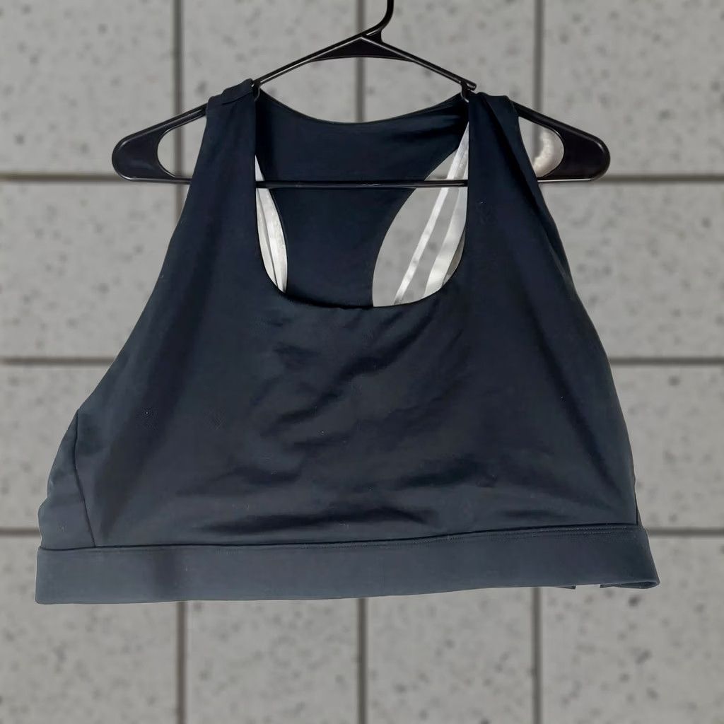Fabletics Fabletics Black Sports Bra Women’s Size 2X Racerback Activewear Top Wireless Full Coverage Logo Accent Machine Washable Size XXL / US 16-18 / IT 52-54 - 1 Thumbnail