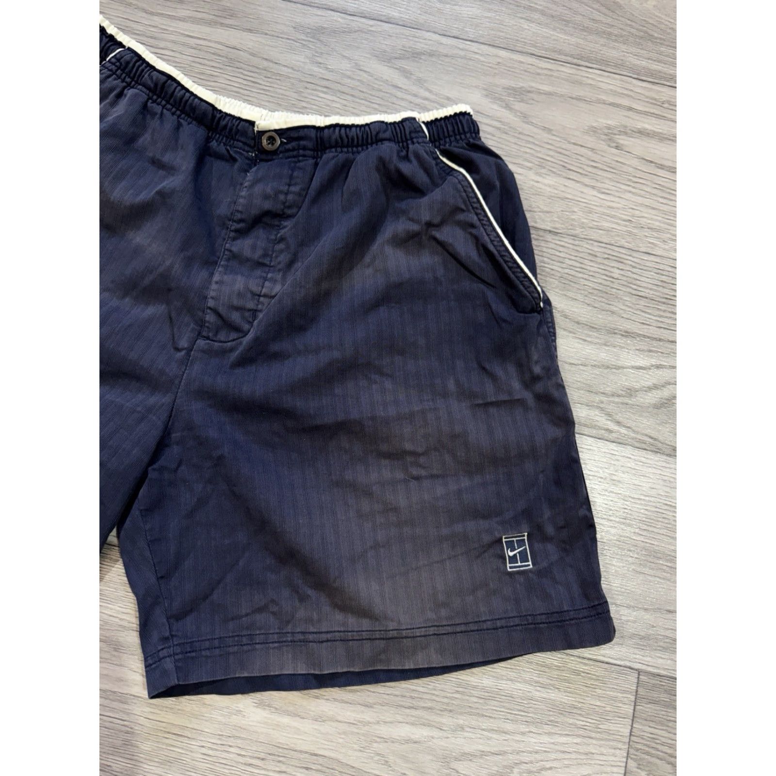 Nike VINTAGE Nike Tennis Shorts Navy Blue Challenge Court Drawstring Pocket Men L Size US 33 - 2 Thumbnail