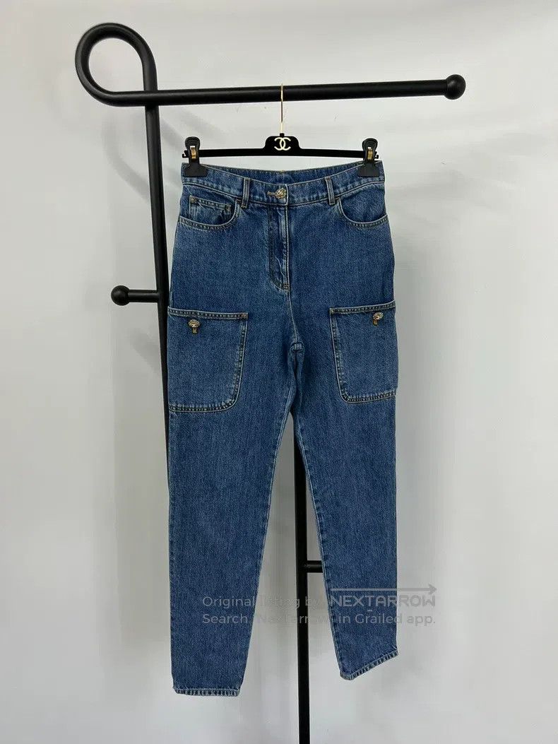 Chanel Chanel 22K blue diamond buckle two-pocket jeans Size 24" / US 00 / IT 34 - 1 Thumbnail