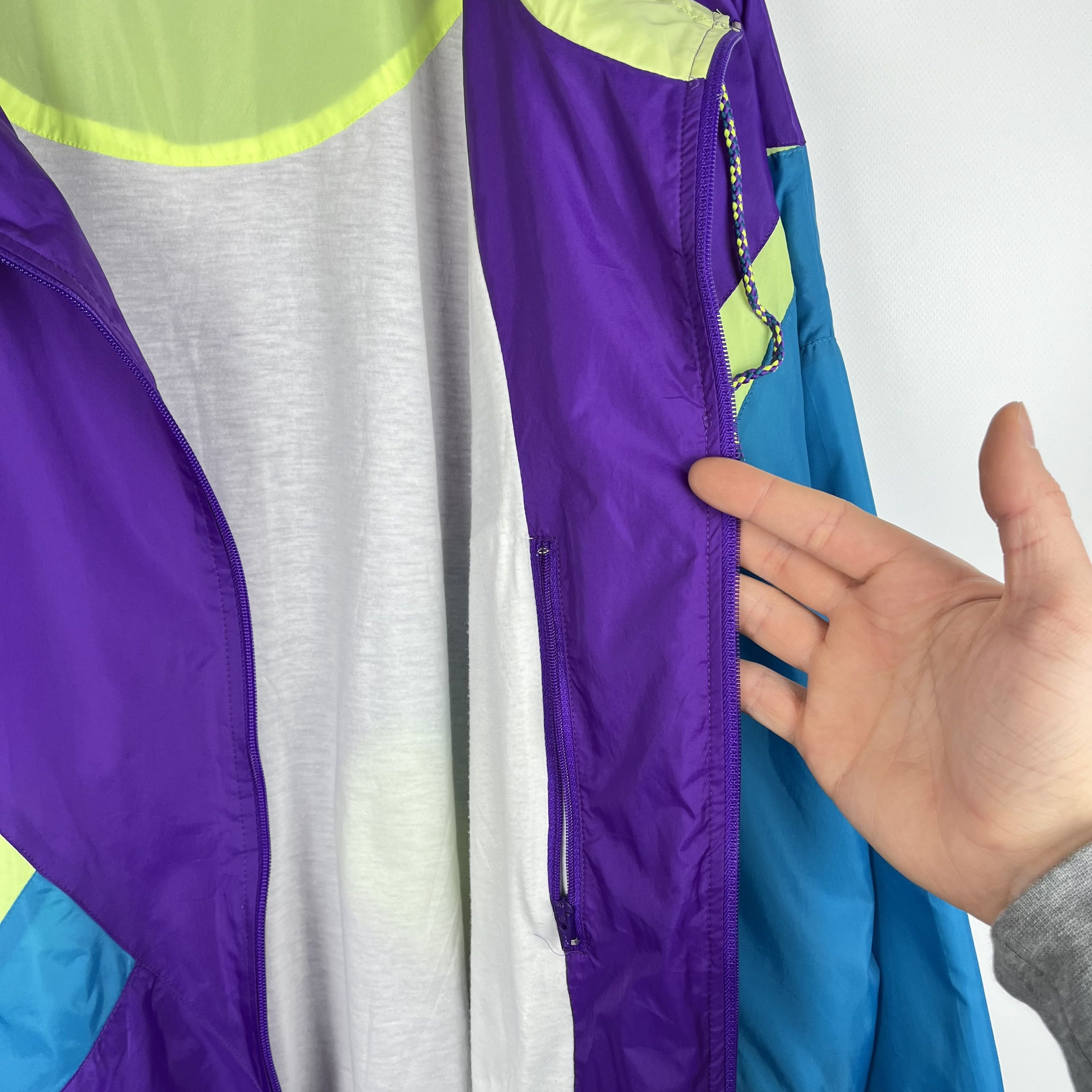 Nike Vintage Nike Multicolour Nylon Light Track Jacket 90’s Size US XXL / EU 58 / 5 - 13 Thumbnail