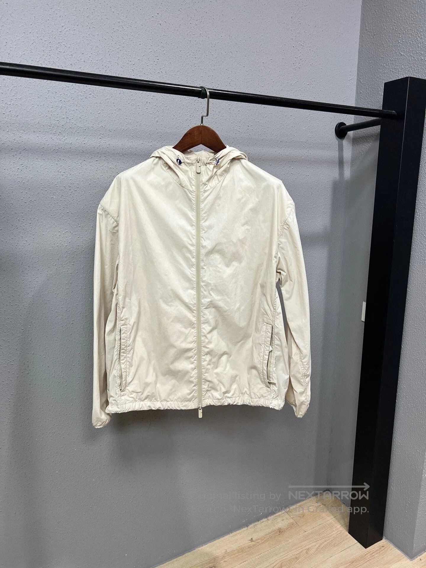 Burberry burberry lightweight white hooded jacket. Size US M / EU 48-50 / 2 - 2 Thumbnail