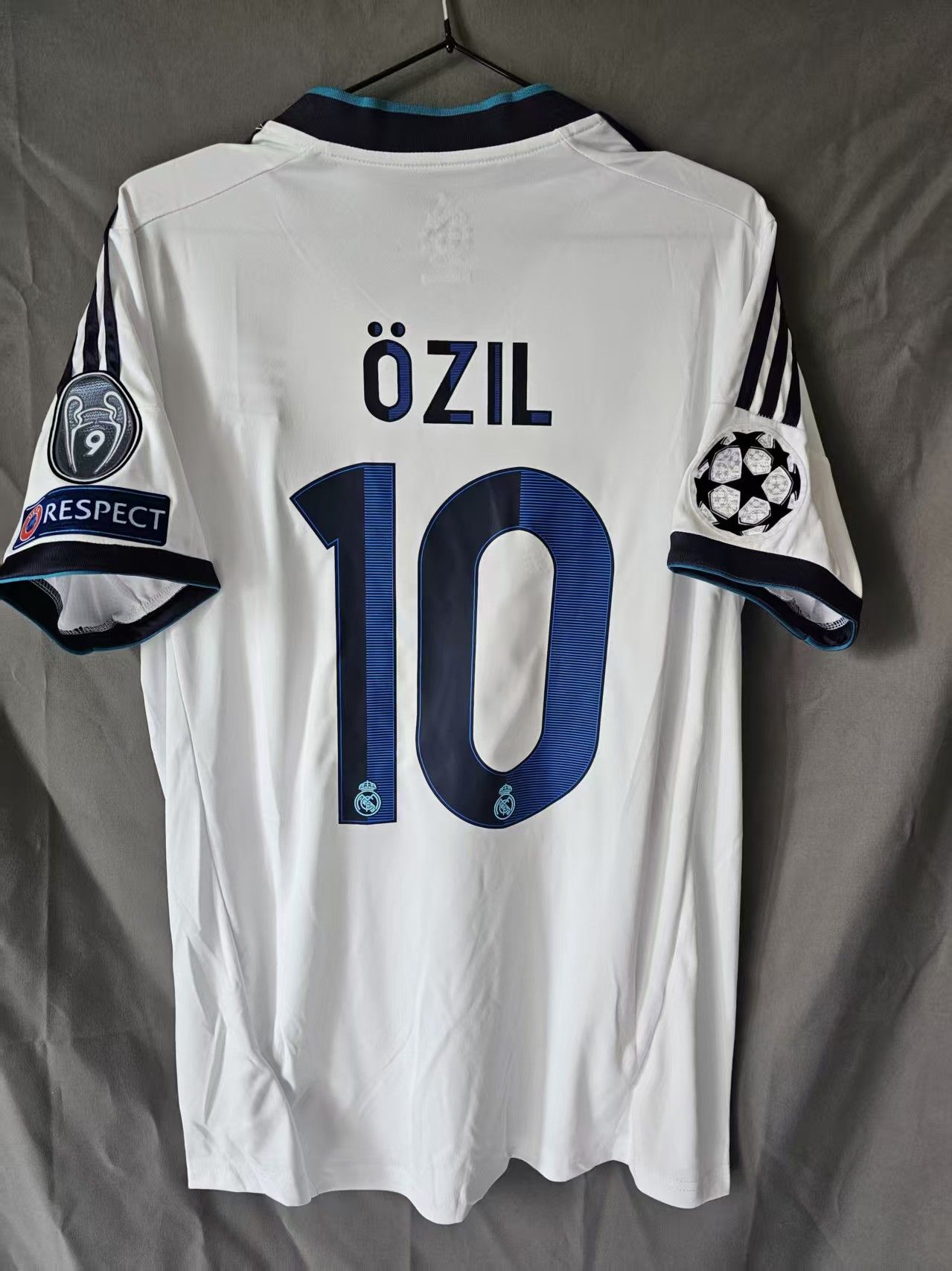 Other 2012 13 Real Madrid #10 Mesut Özil Jersey Size US XL / EU 56 / 4 - 1 Thumbnail