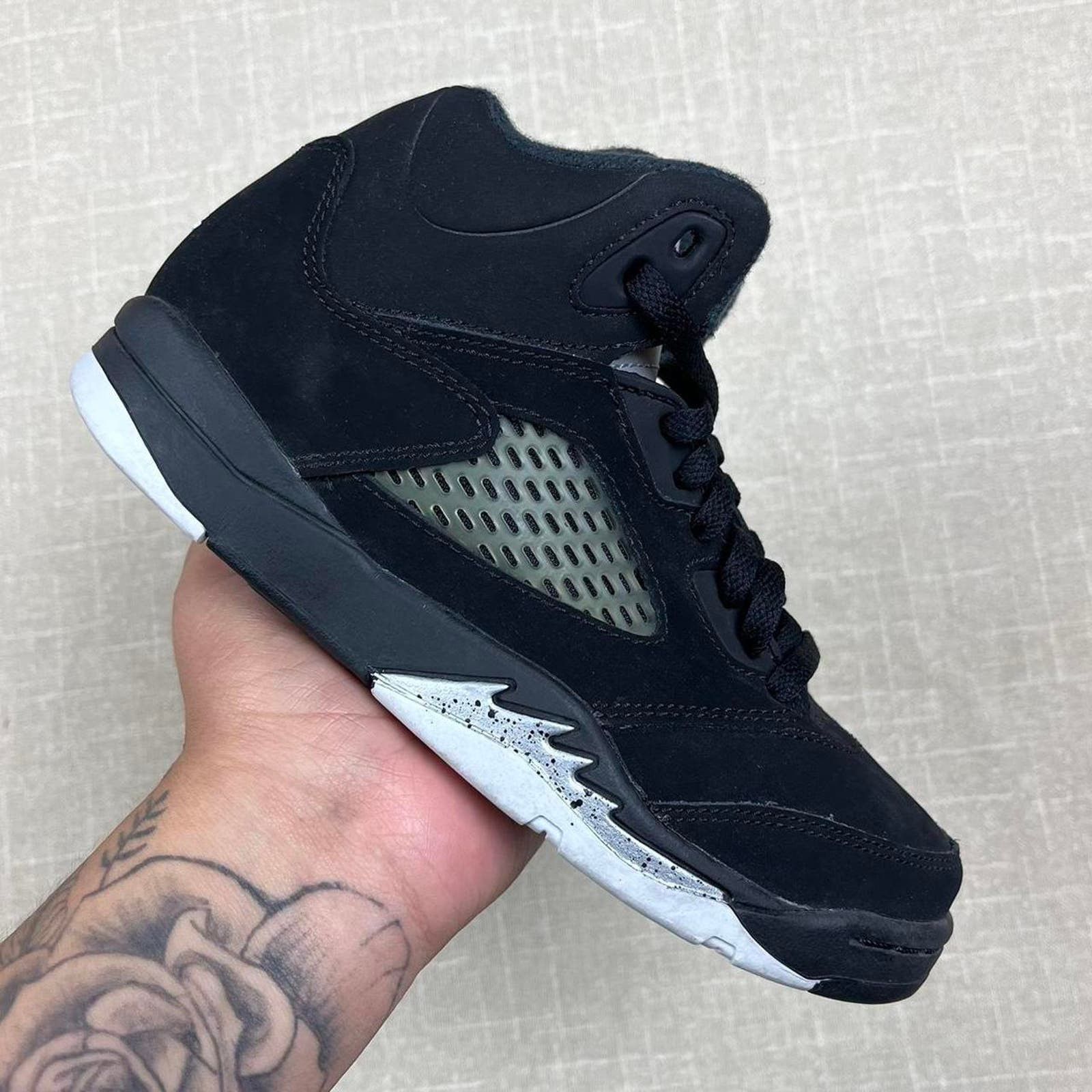 image of 2016 Jordan 5 Metallic Shoes in Black, Women's (Size 4)