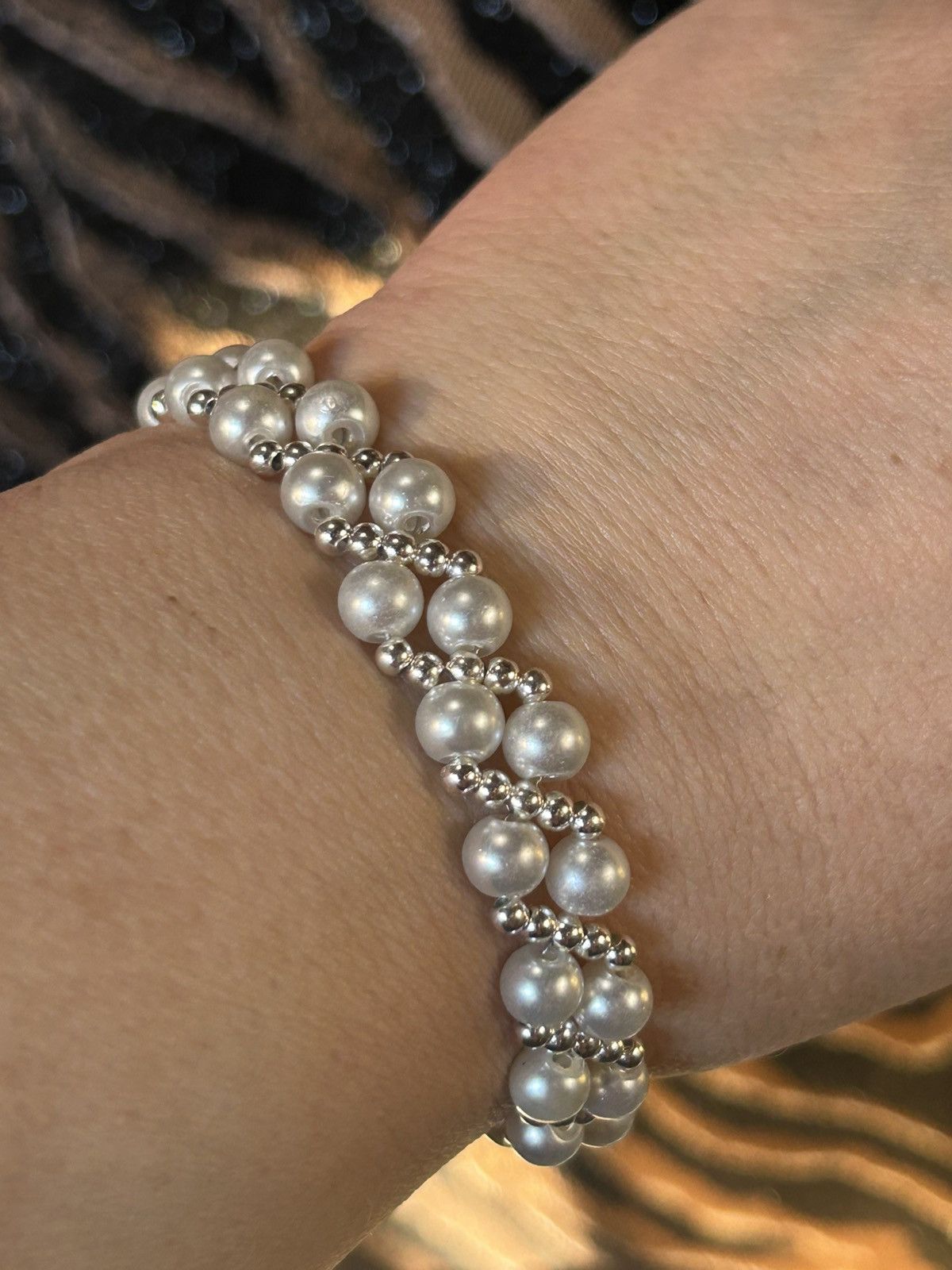 Handmade Handcrafted classic white pearl lattice bracelet Size ONE SIZE - 1 Thumbnail