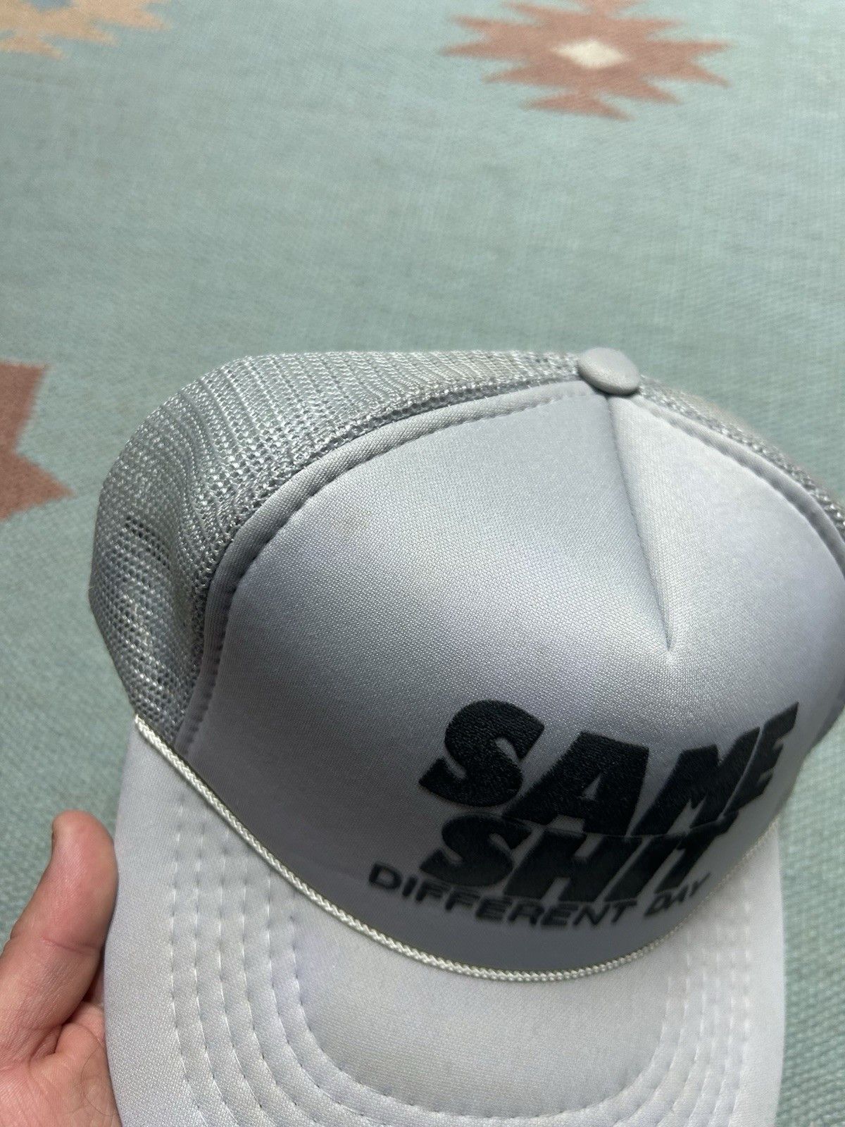 Vintage Vtg trucker hat same sh*t different day funny novelty snap Size ONE SIZE - 4 Thumbnail