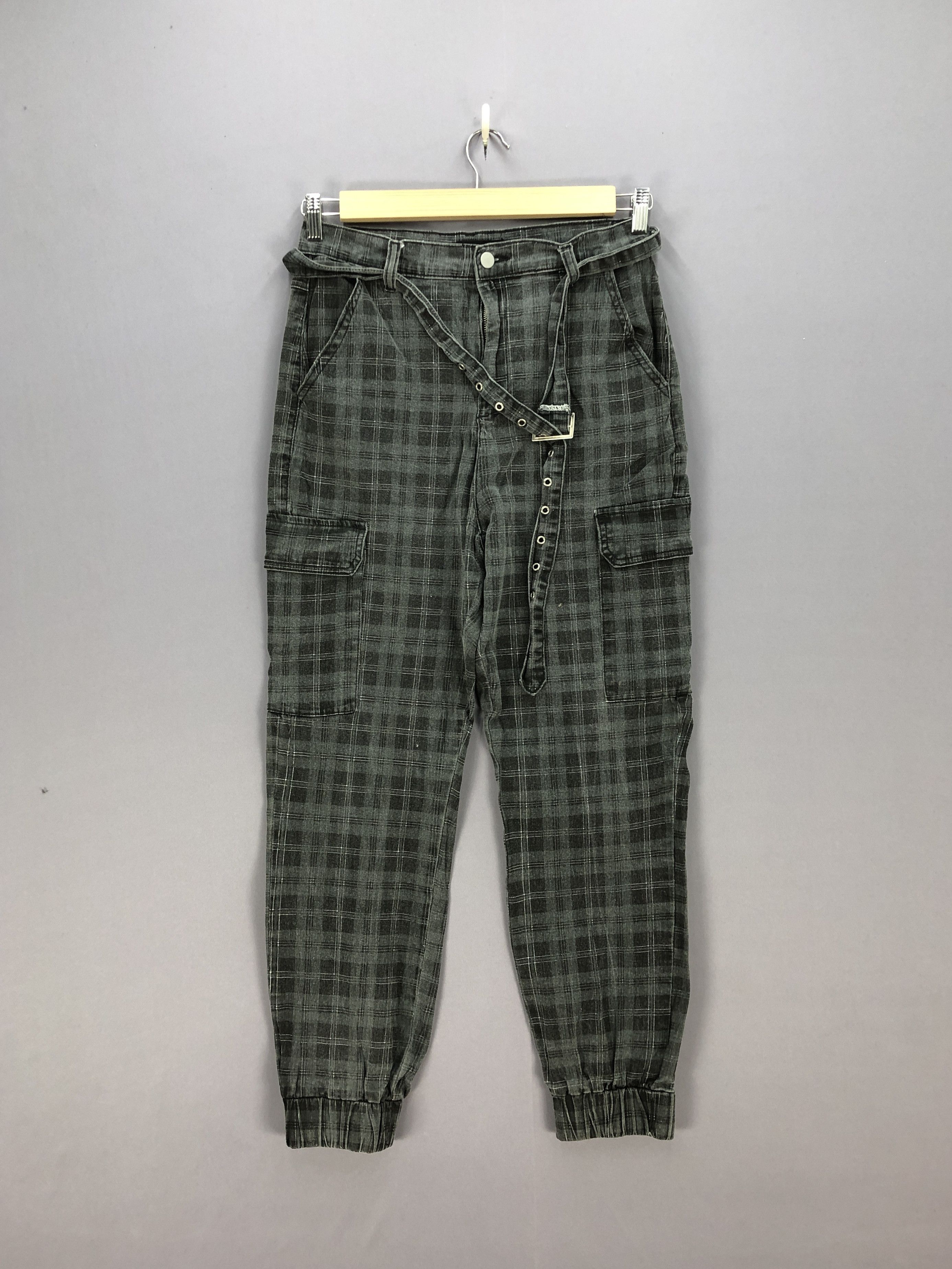 Japanese Brand Japanese Check Cargo Pants Punk Parachute Jogger Trousers Size US 30 / EU 46 - 1 Thumbnail