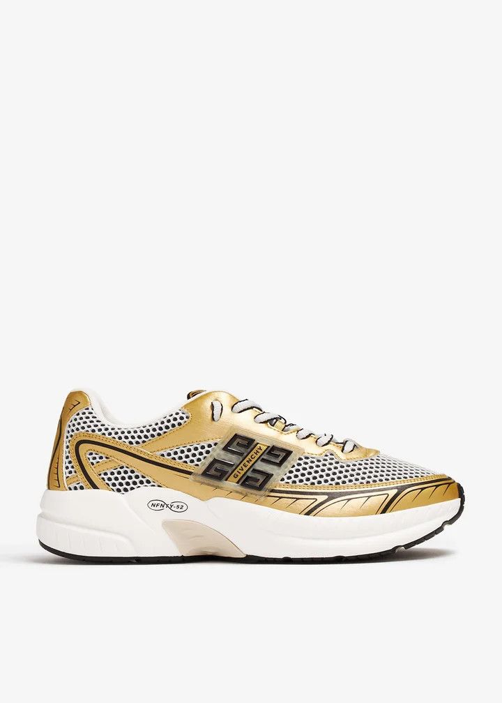 o1lv12m1025 Nenty 52 Low Top Runners in Yellow