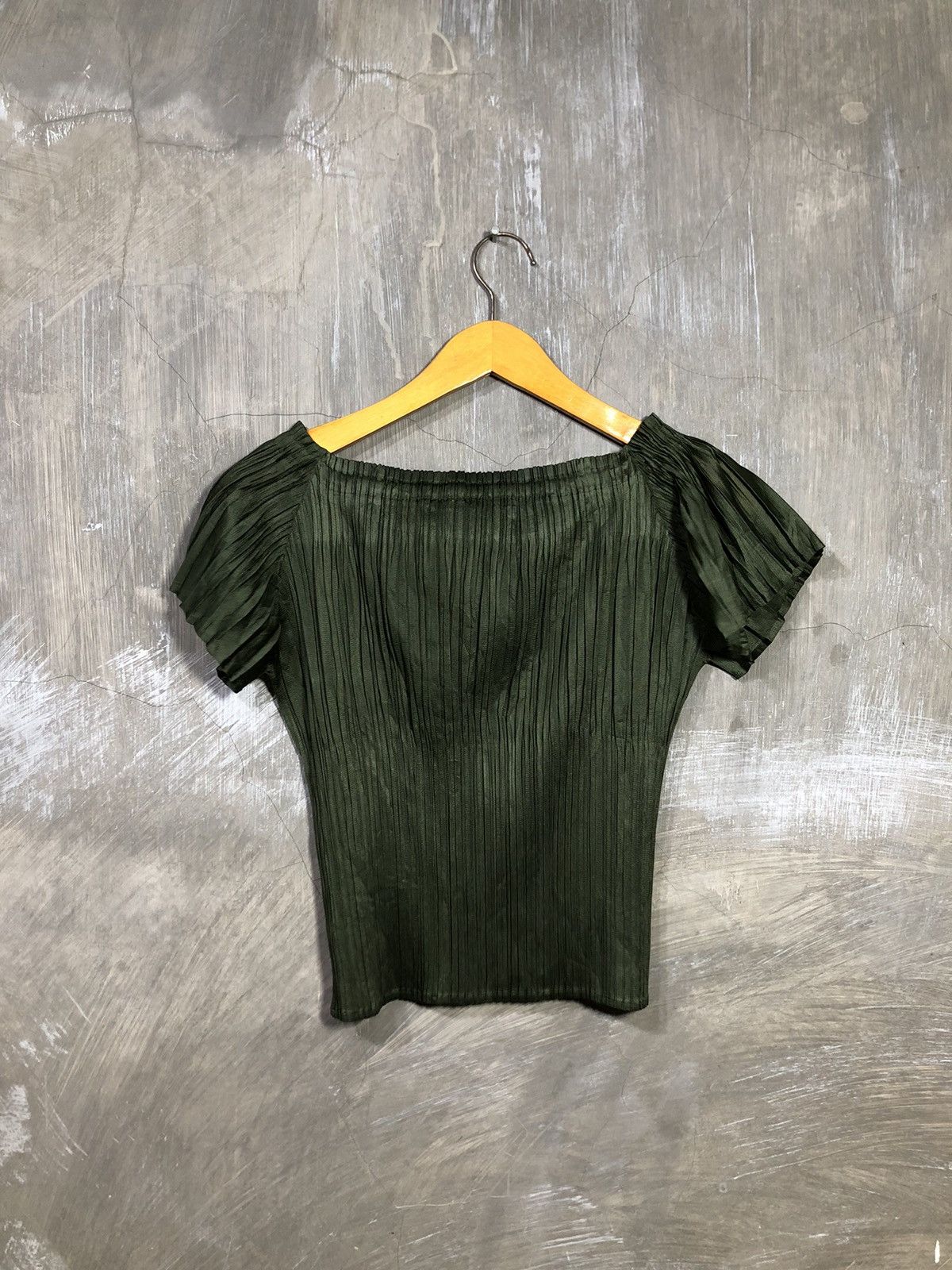 Homme Plisse Issey Miyake × Issey Miyake × Pleats Please Issey Miyake OFFERS💥 Issey Miyake Pleats Please Tops Size S / US 4 / IT 40 - 7 Thumbnail